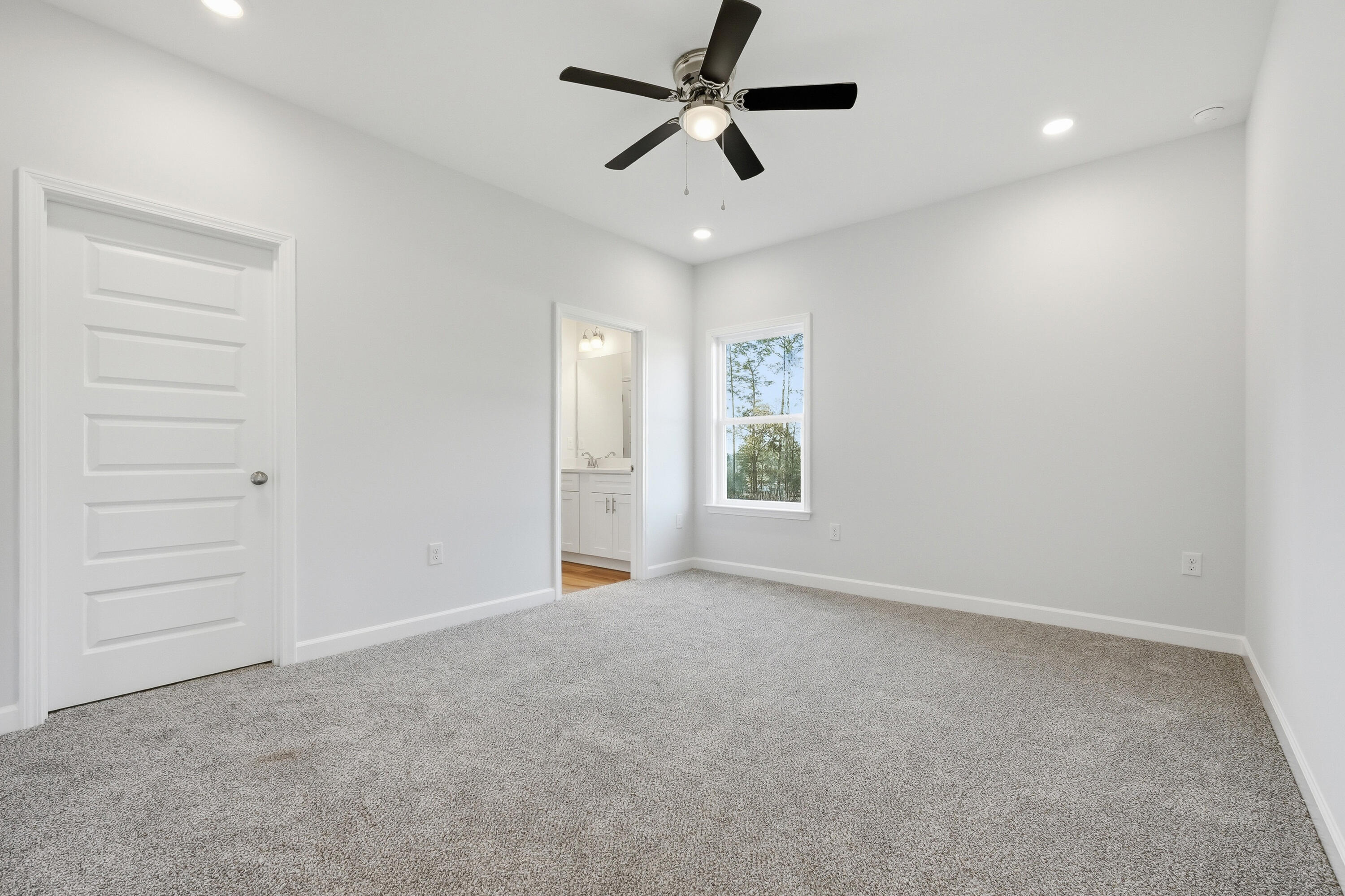 SOUTHERN DAY CHATEAU - Residential