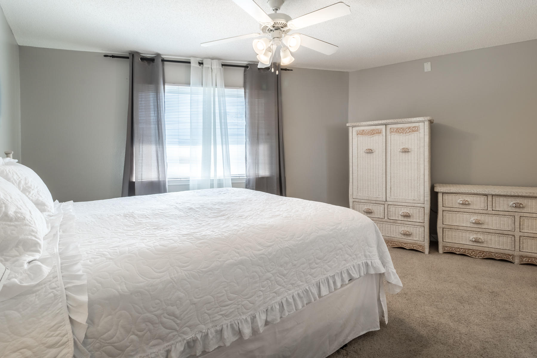 CRYSTAL VILLAGE 2 CONDO PH 4 - Residential