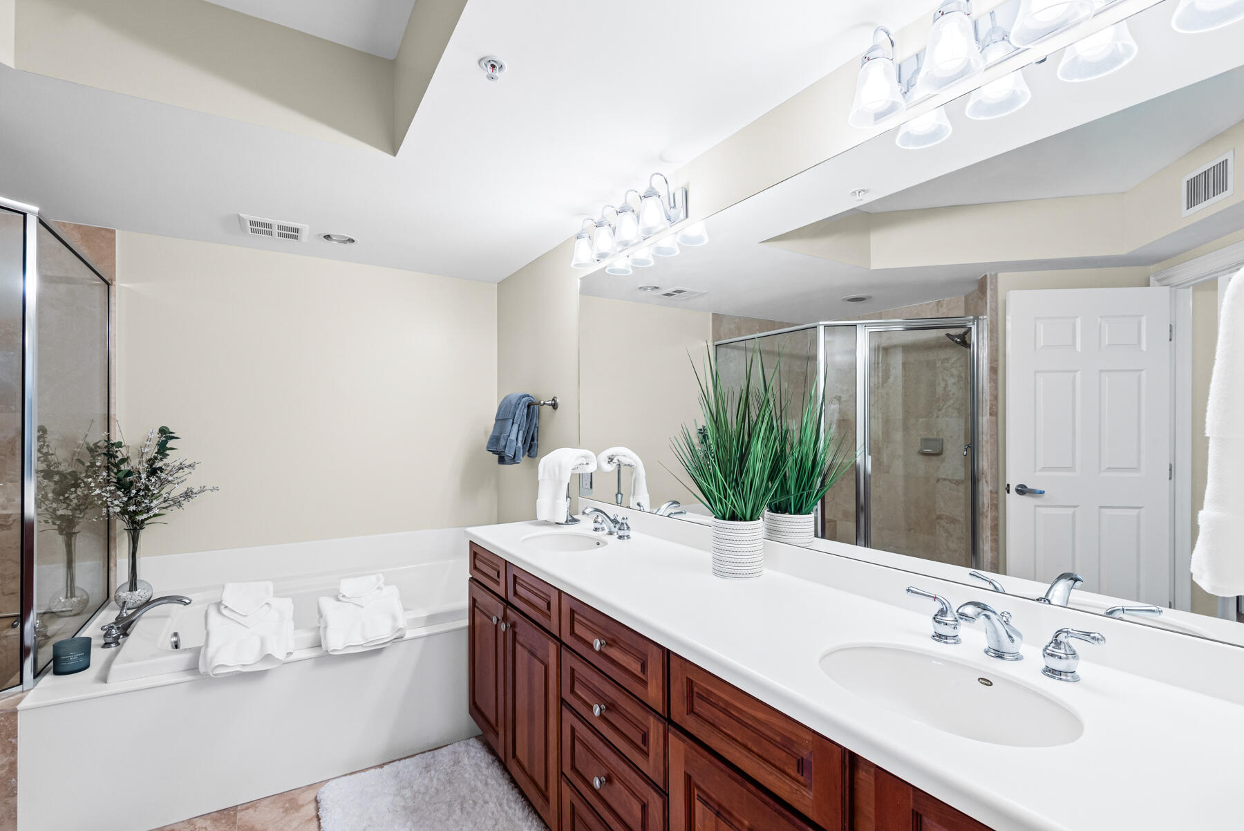 ST. BARTH AT SILVER SHELLS - Residential