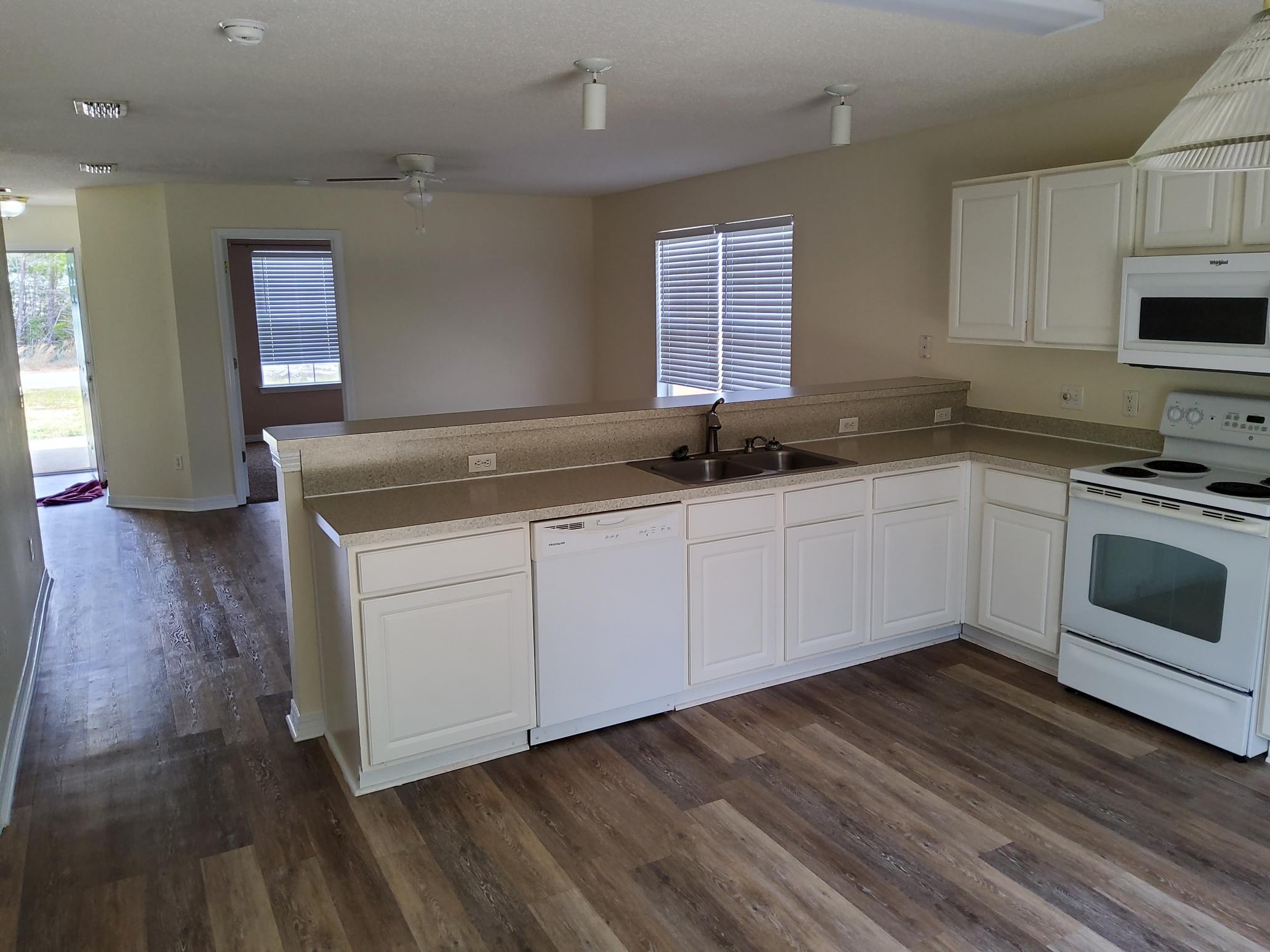 EAST BAY HEIGHTS - Residential Lease