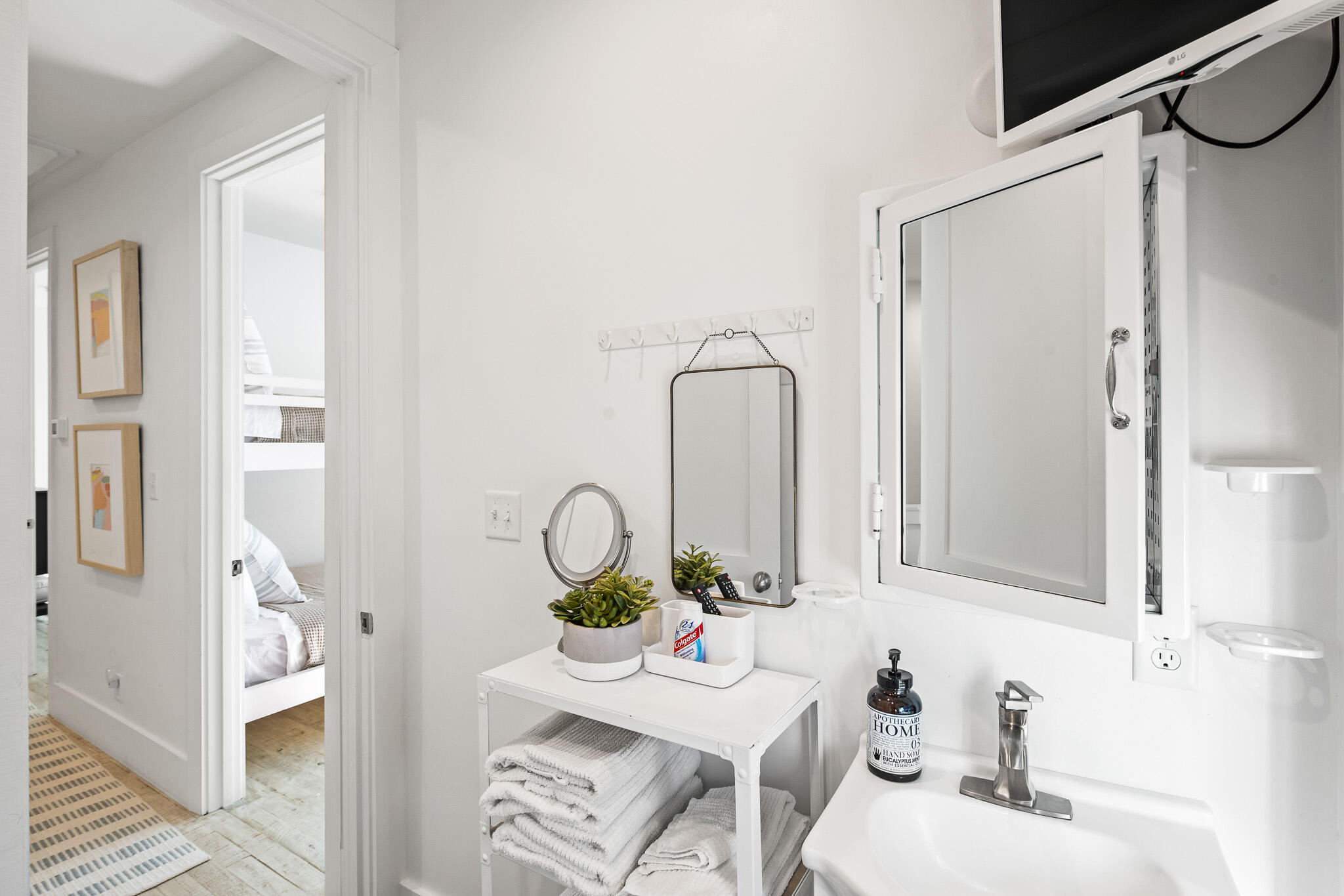 SEAGROVE VILLAGE 7TH ADD - Residential