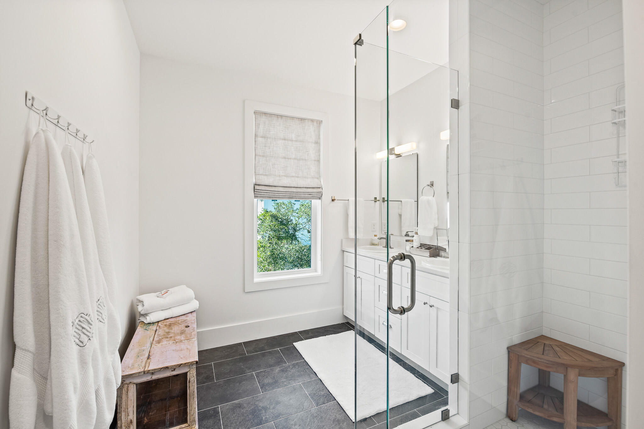 SEAGROVE VILLAGE 7TH ADD - Residential