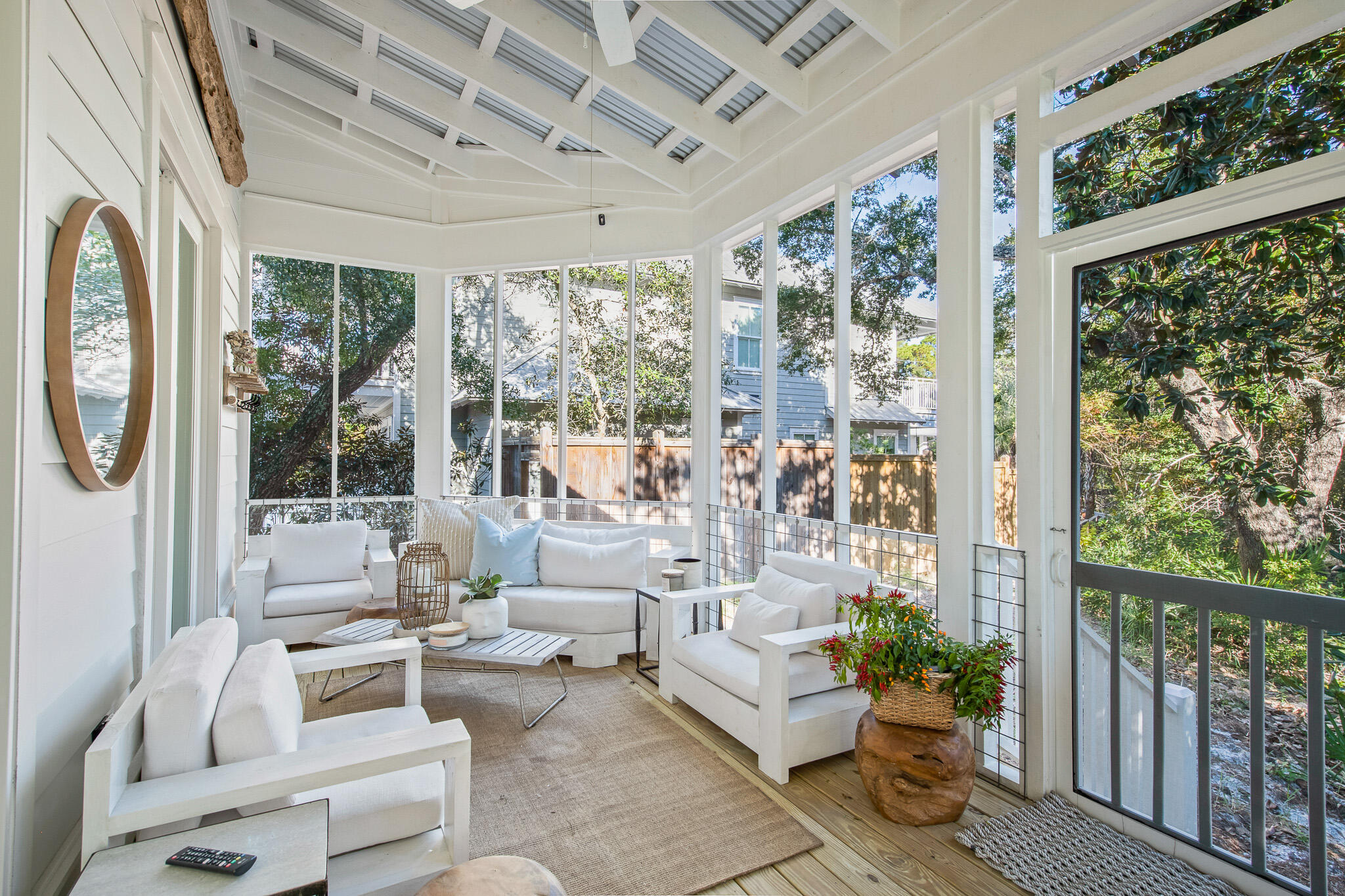 SEAGROVE VILLAGE 7TH ADD - Residential