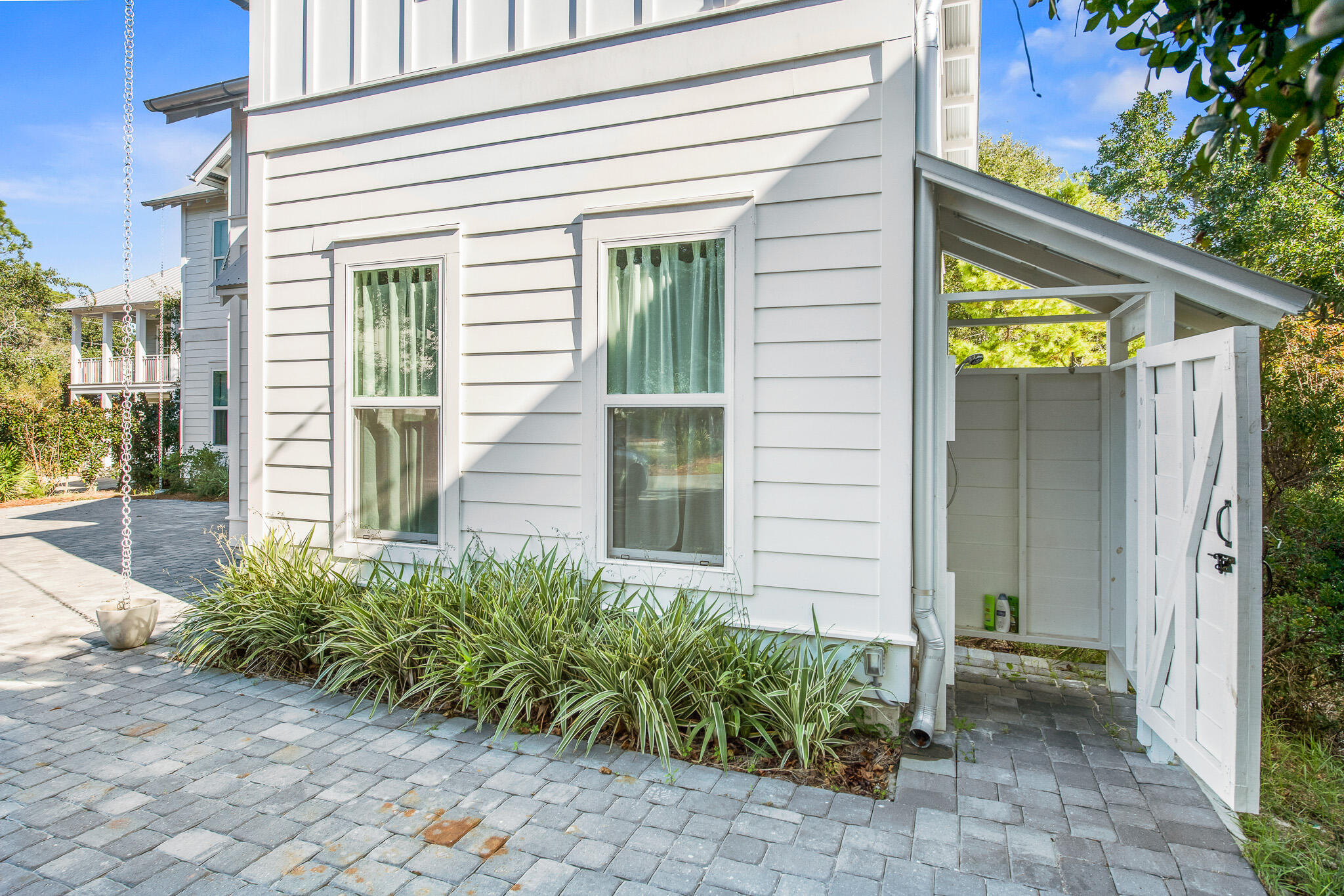 SEAGROVE VILLAGE 7TH ADD - Residential