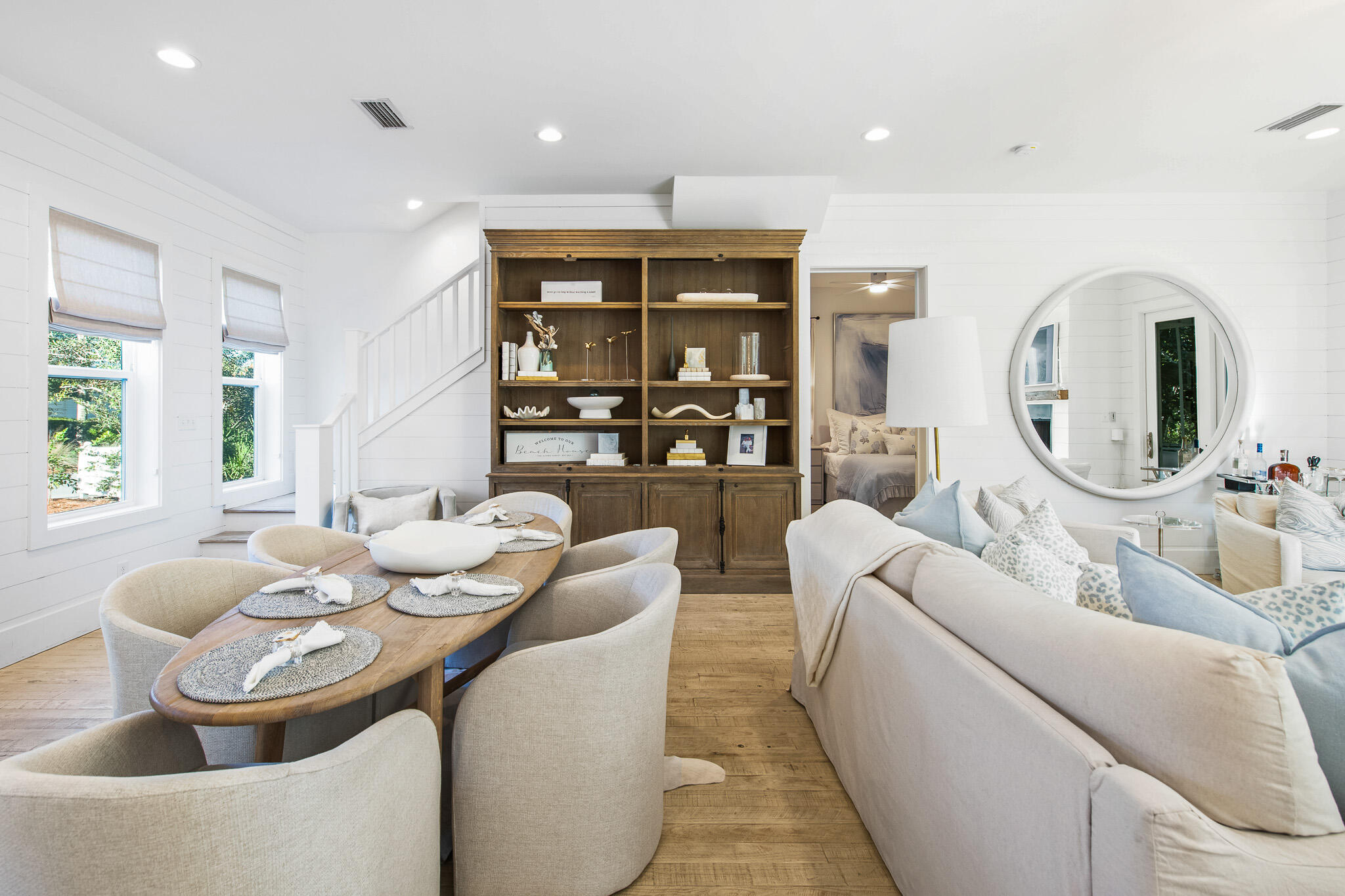 SEAGROVE VILLAGE 7TH ADD - Residential