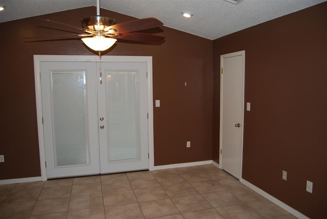 COUNTRY OAKS ESTATES PH 2 - Residential