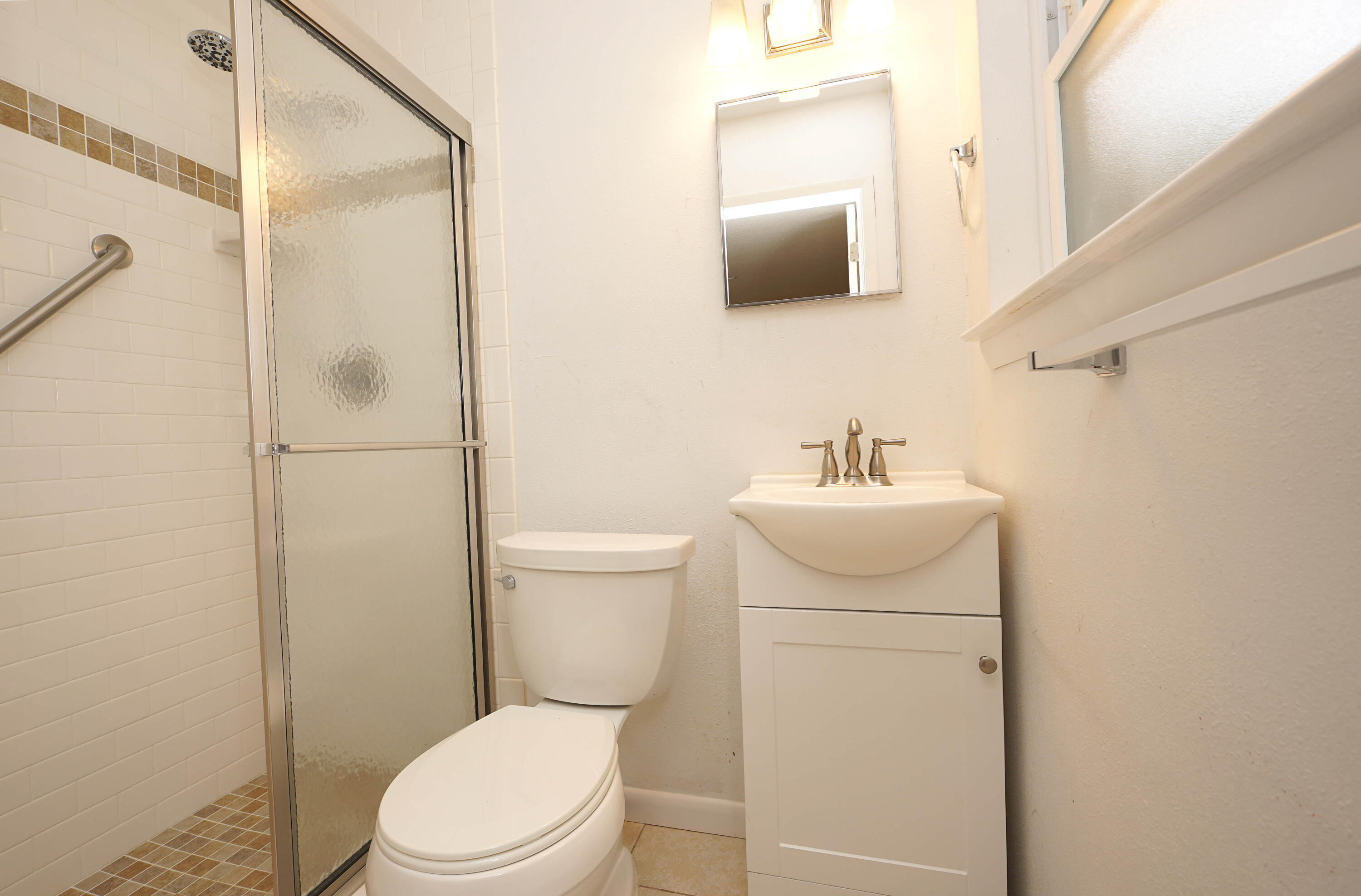 CAROL ANNE MANOR 1ST ADDN - Residential