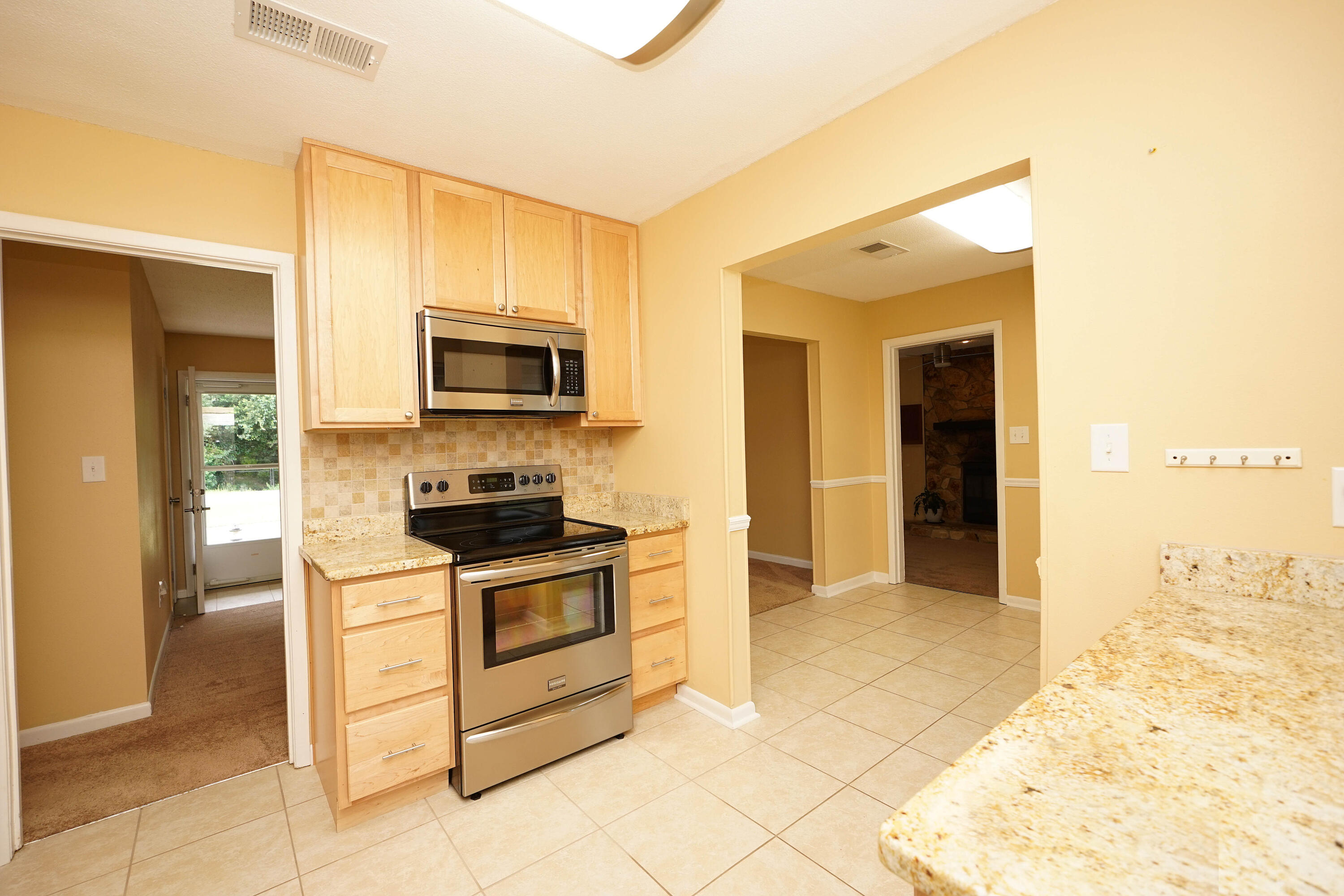 CAROL ANNE MANOR 1ST ADDN - Residential