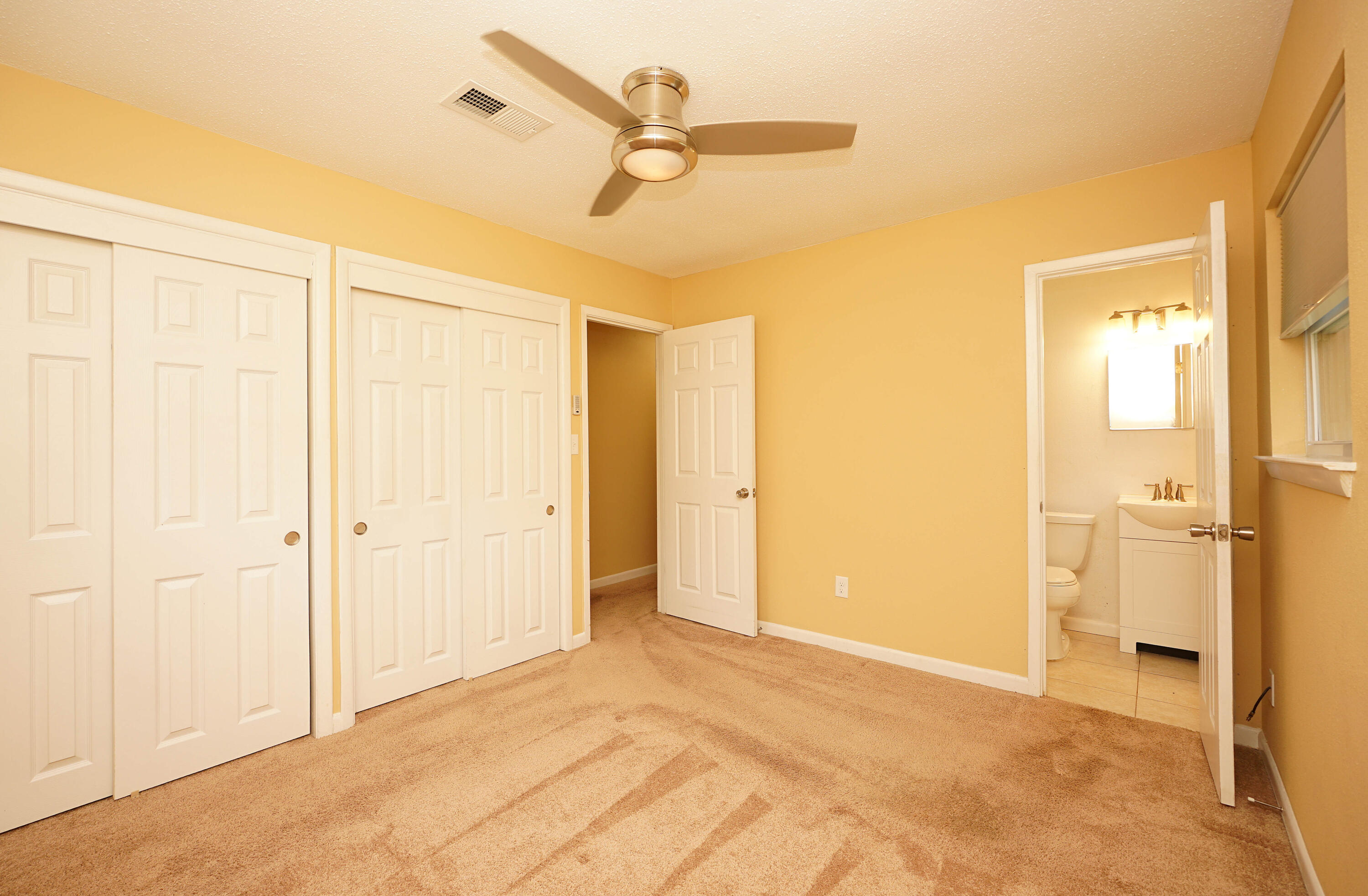 CAROL ANNE MANOR 1ST ADDN - Residential