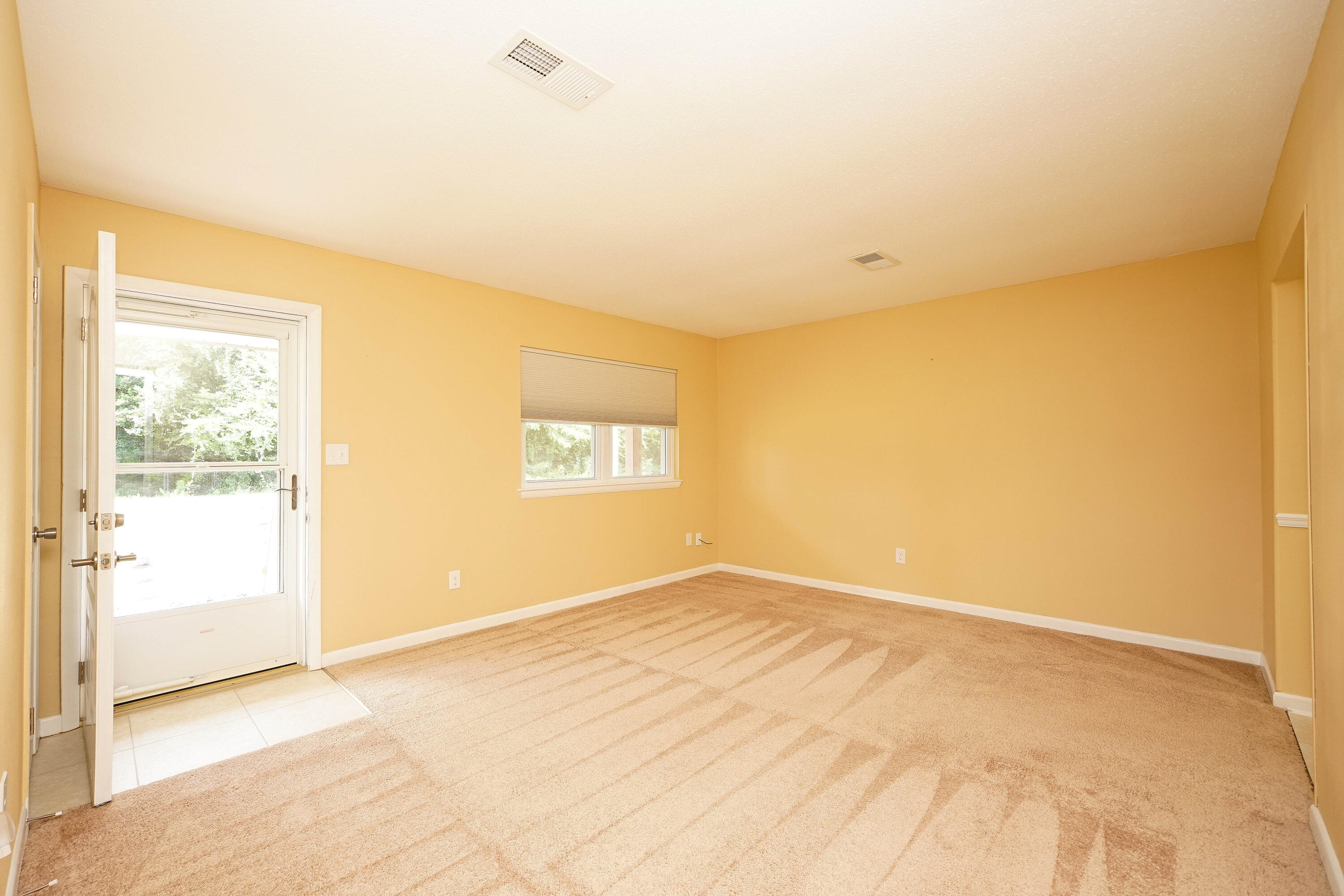 CAROL ANNE MANOR 1ST ADDN - Residential