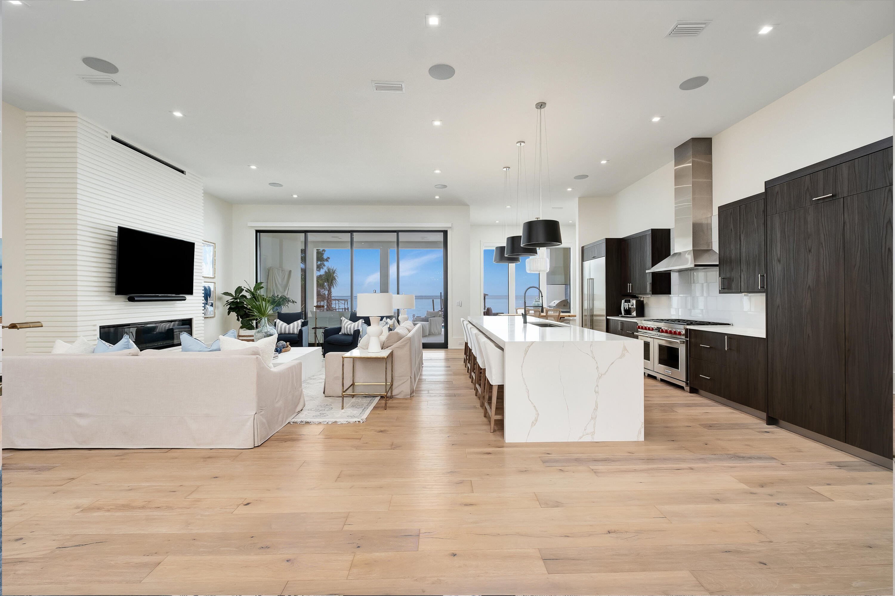 FLAMINGO BEACH - Residential