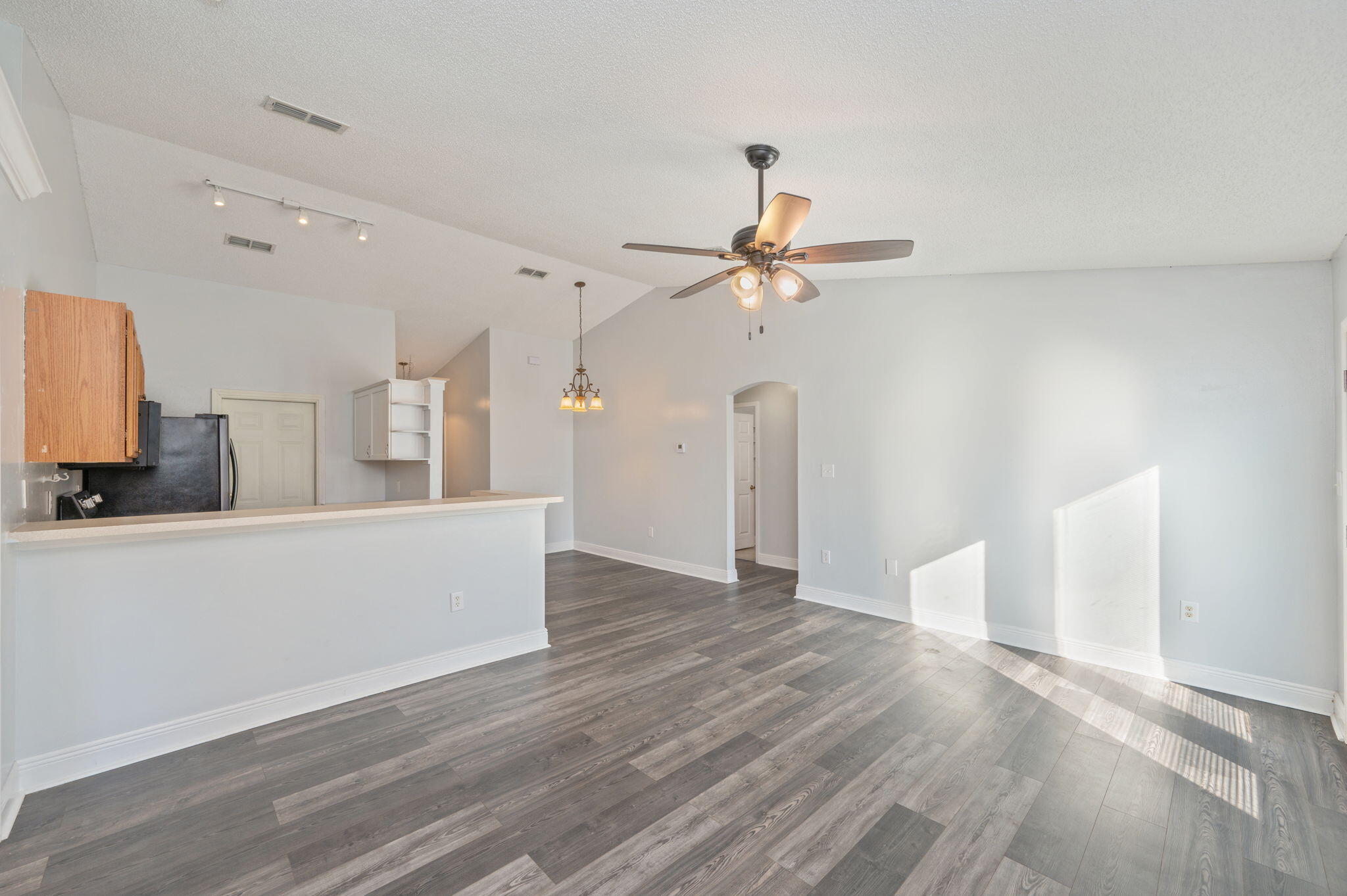 RIDGE CREST PH II - Residential