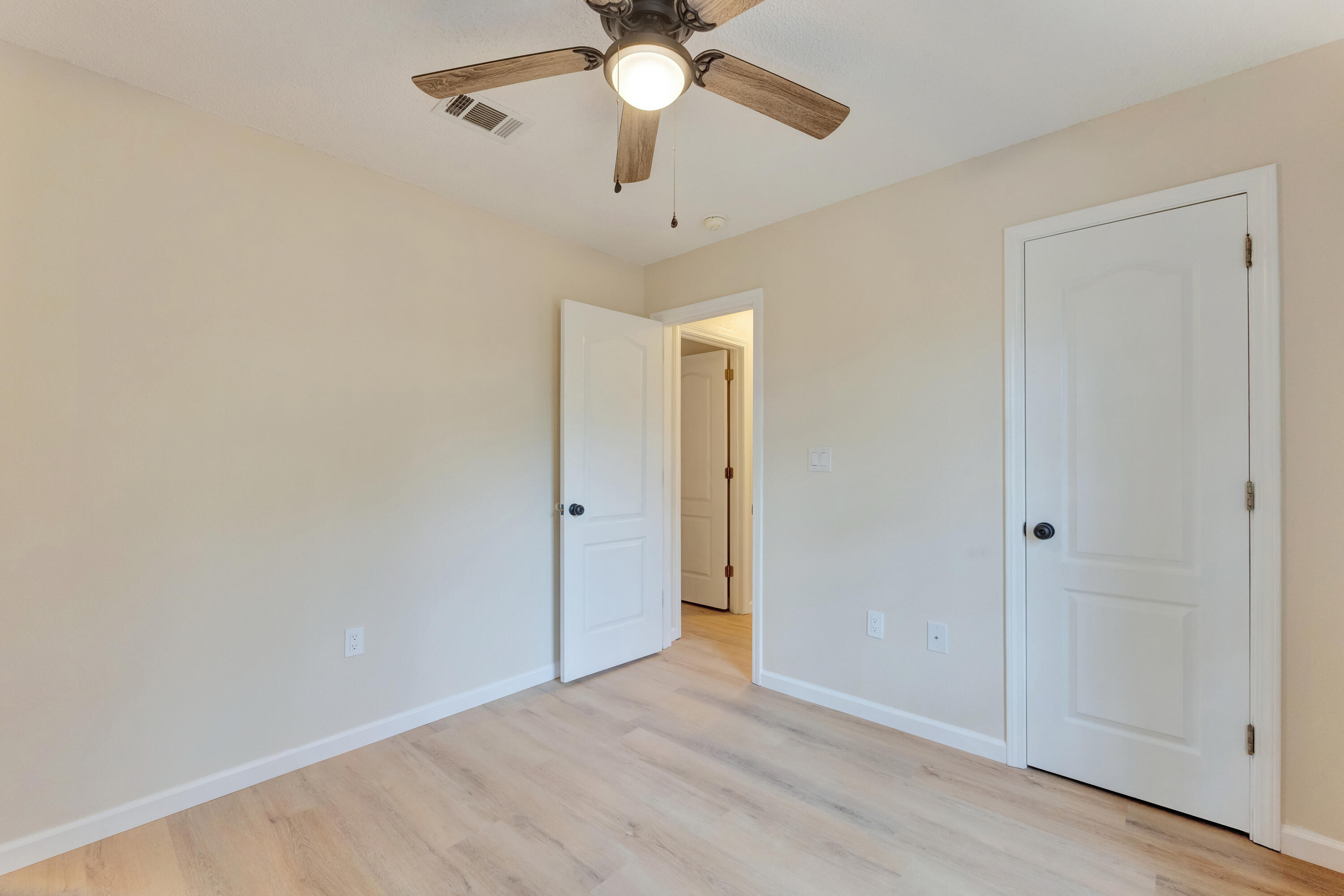 JERNIGAN S/D 2ND ADD LOT 12 BLK D - Residential