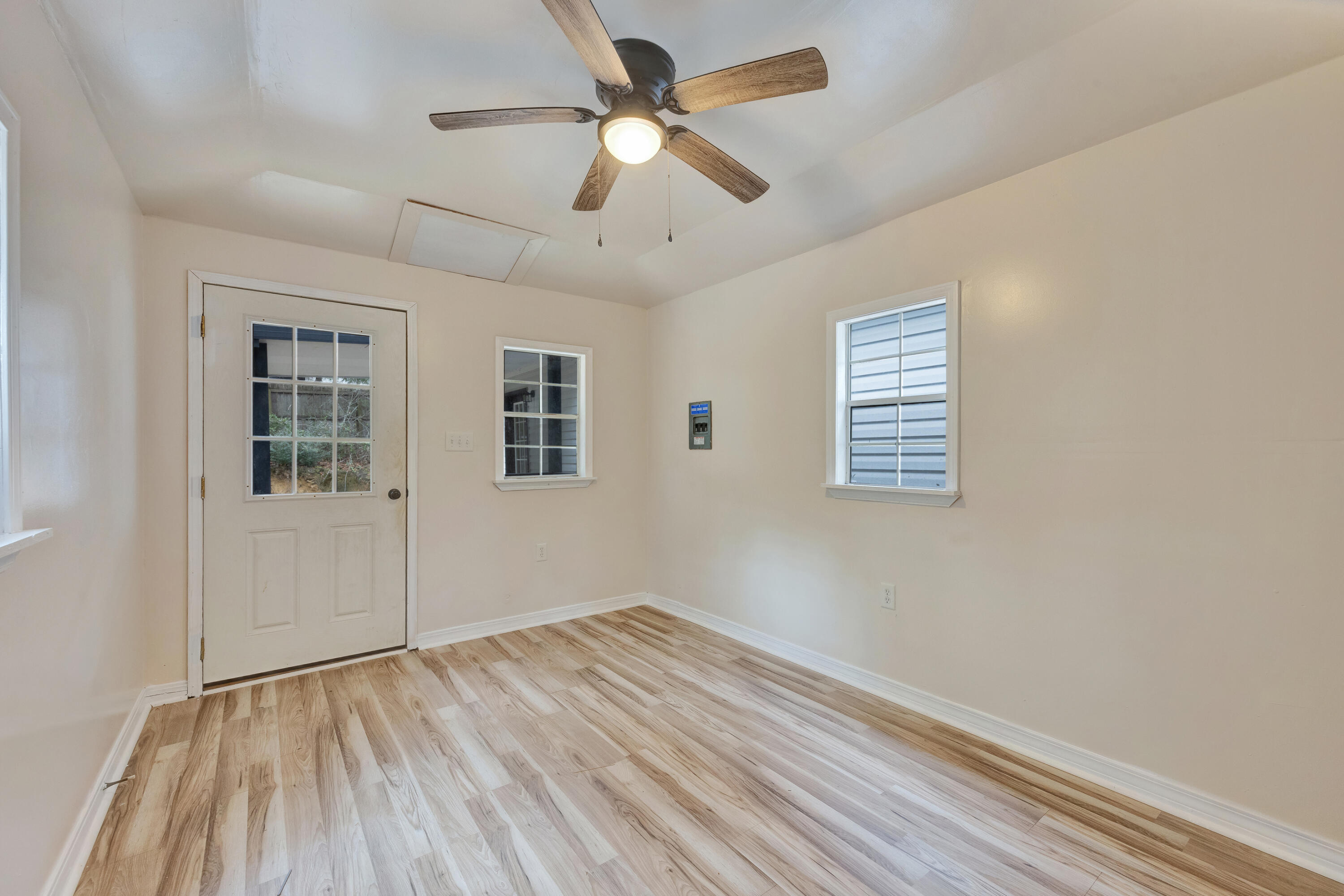 JERNIGAN S/D 2ND ADD LOT 12 BLK D - Residential