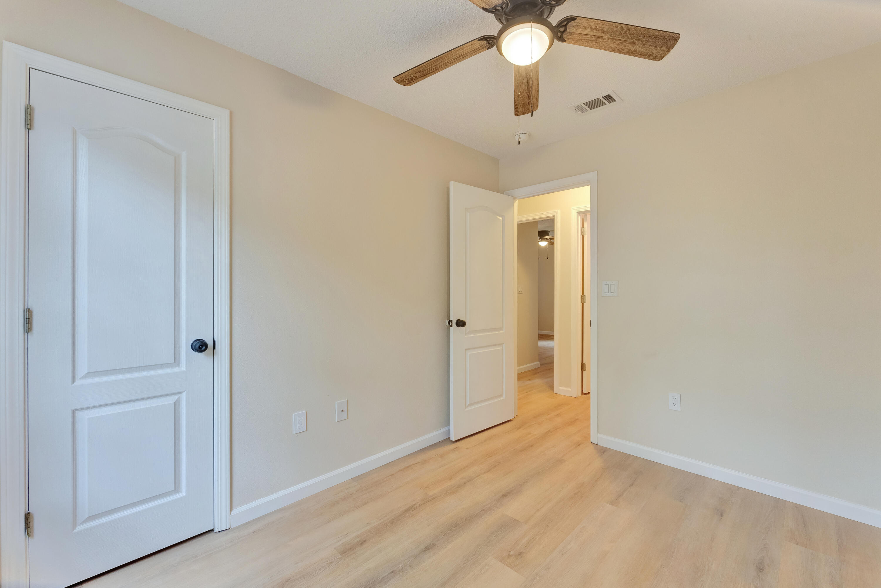 JERNIGAN S/D 2ND ADD LOT 12 BLK D - Residential