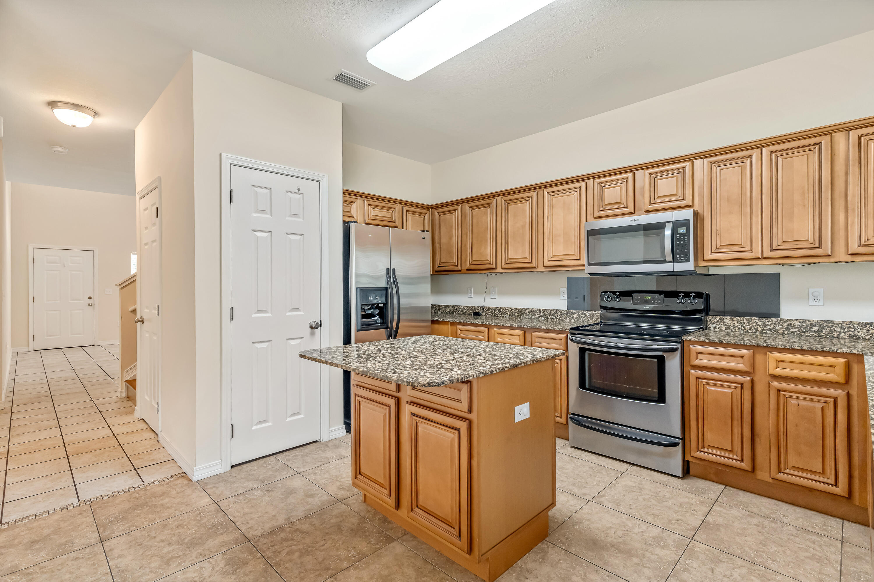 MERIDIAN SQUARE T/H - Residential