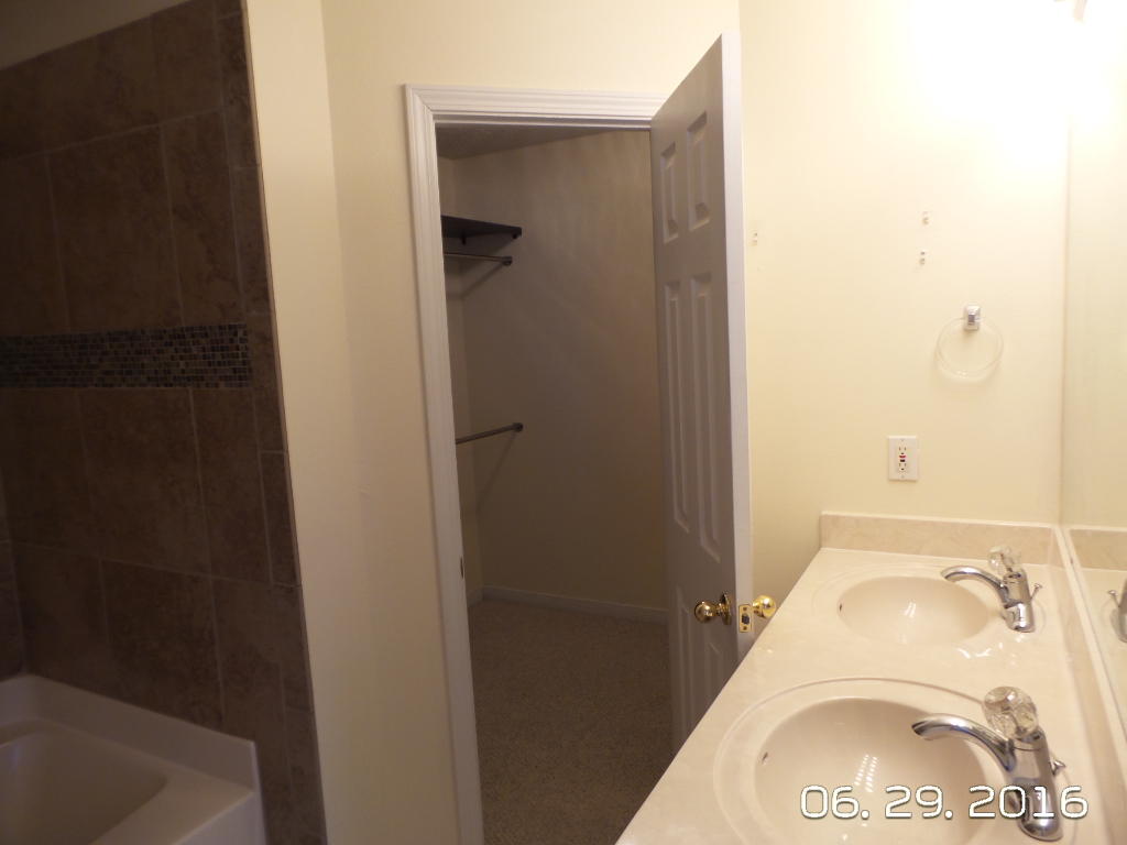 OLD BETHEL ESTATES PH I - Residential Lease