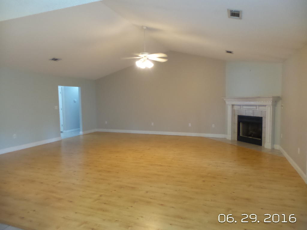 OLD BETHEL ESTATES PH I - Residential Lease