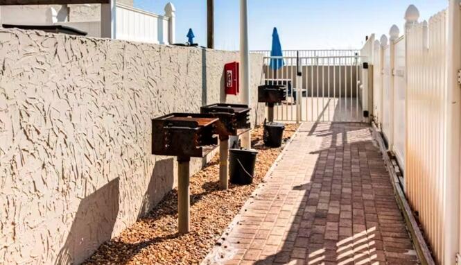 ISLAND ECHO CONDO Unit 6-E - Residential