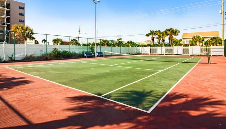 ISLAND ECHO CONDO Unit 6-E - Residential