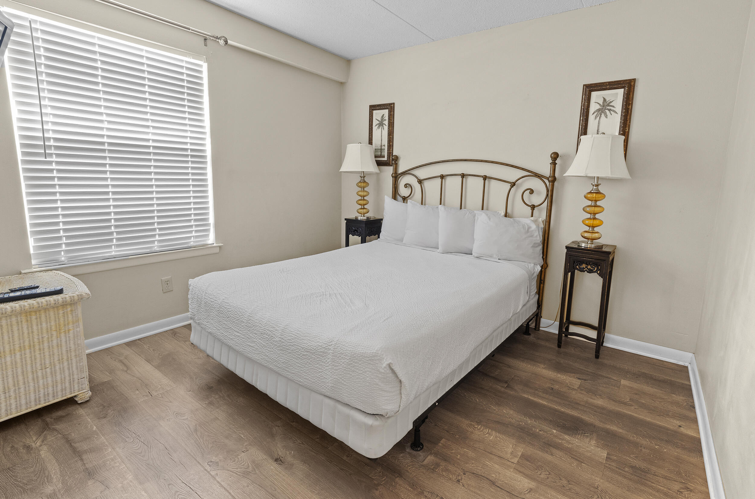 ISLAND ECHO CONDO Unit 6-E - Residential