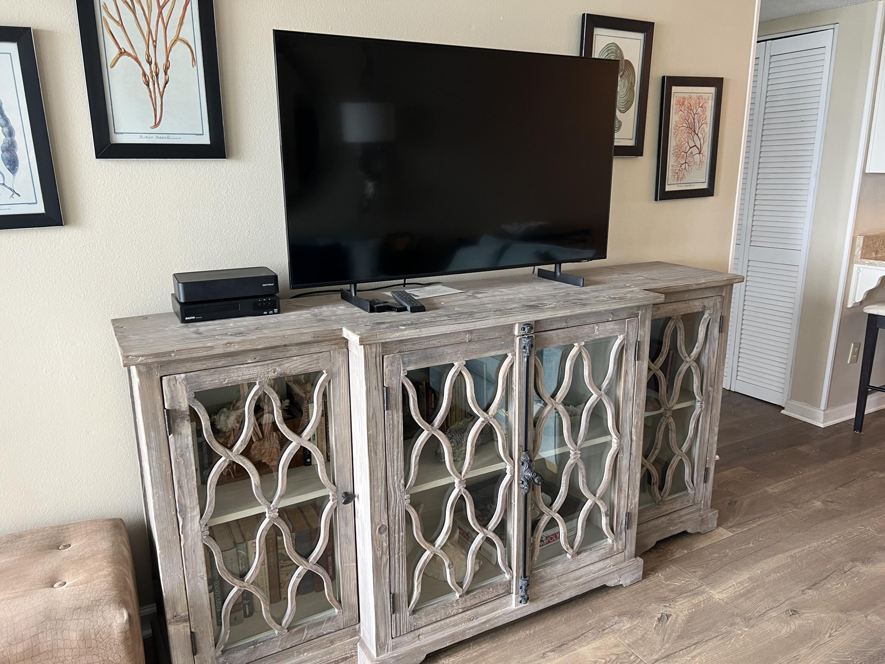 ISLAND ECHO CONDO Unit 6-E - Residential