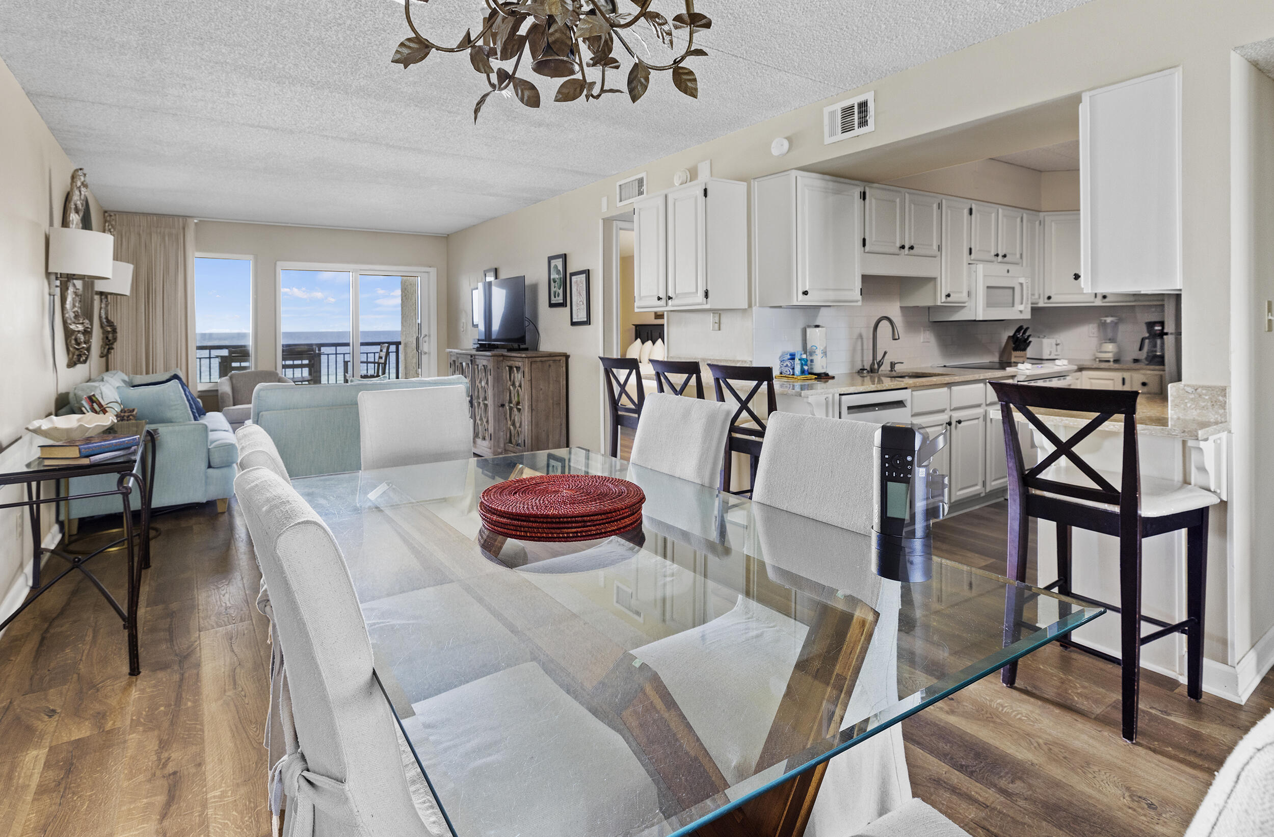 ISLAND ECHO CONDO Unit 6-E - Residential