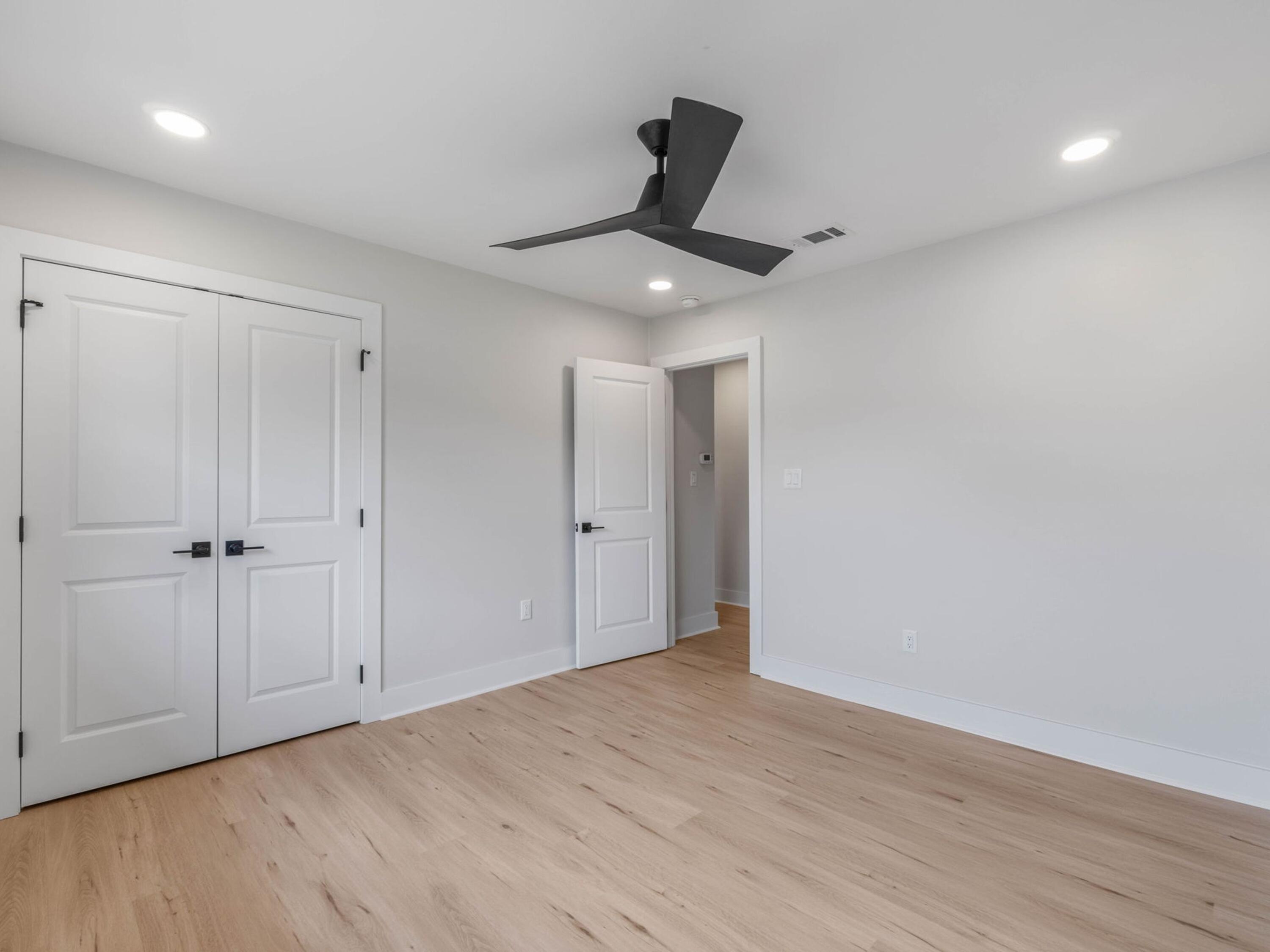 SEA HILLS 1ST - Residential