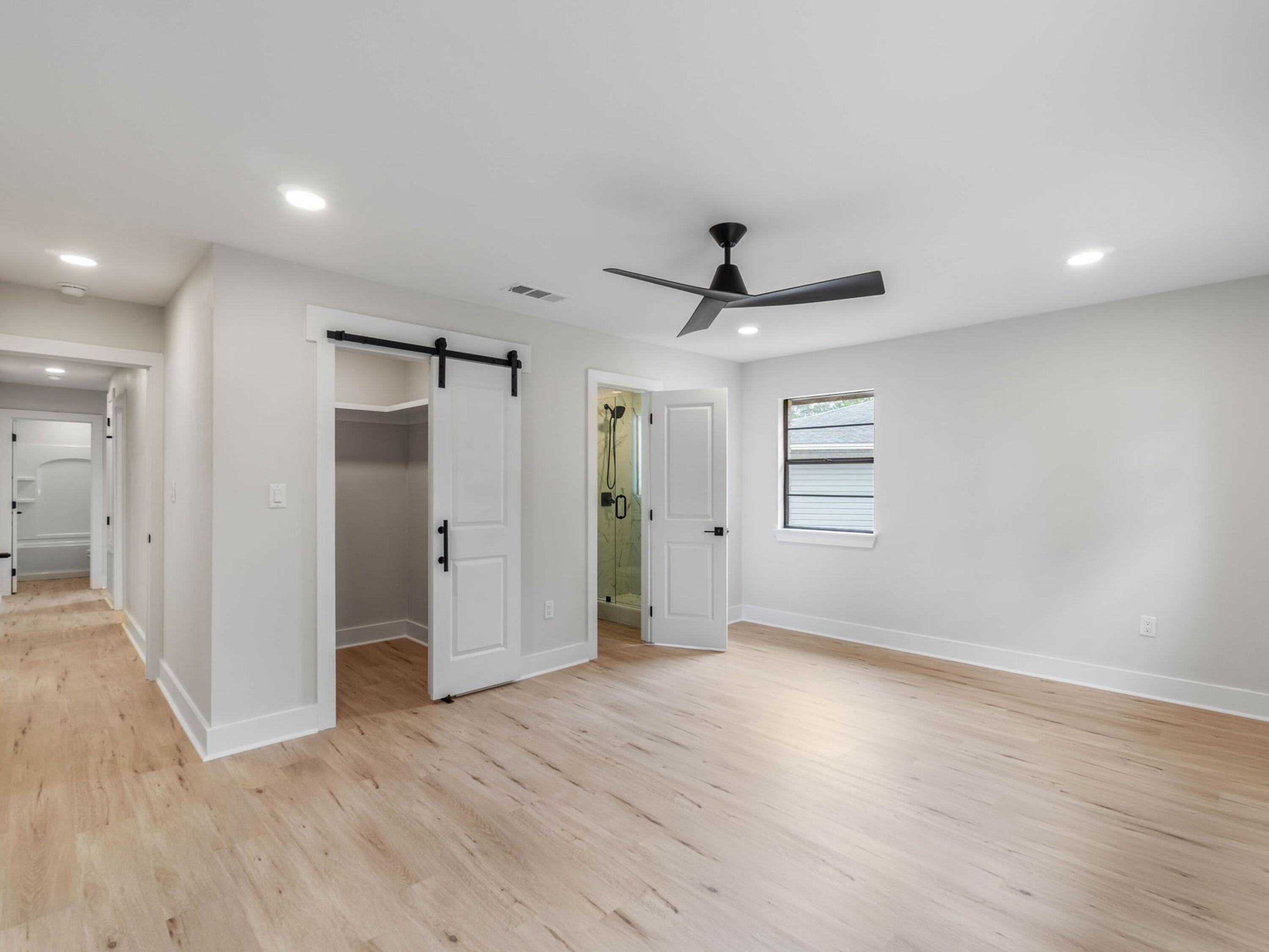 SEA HILLS 1ST - Residential