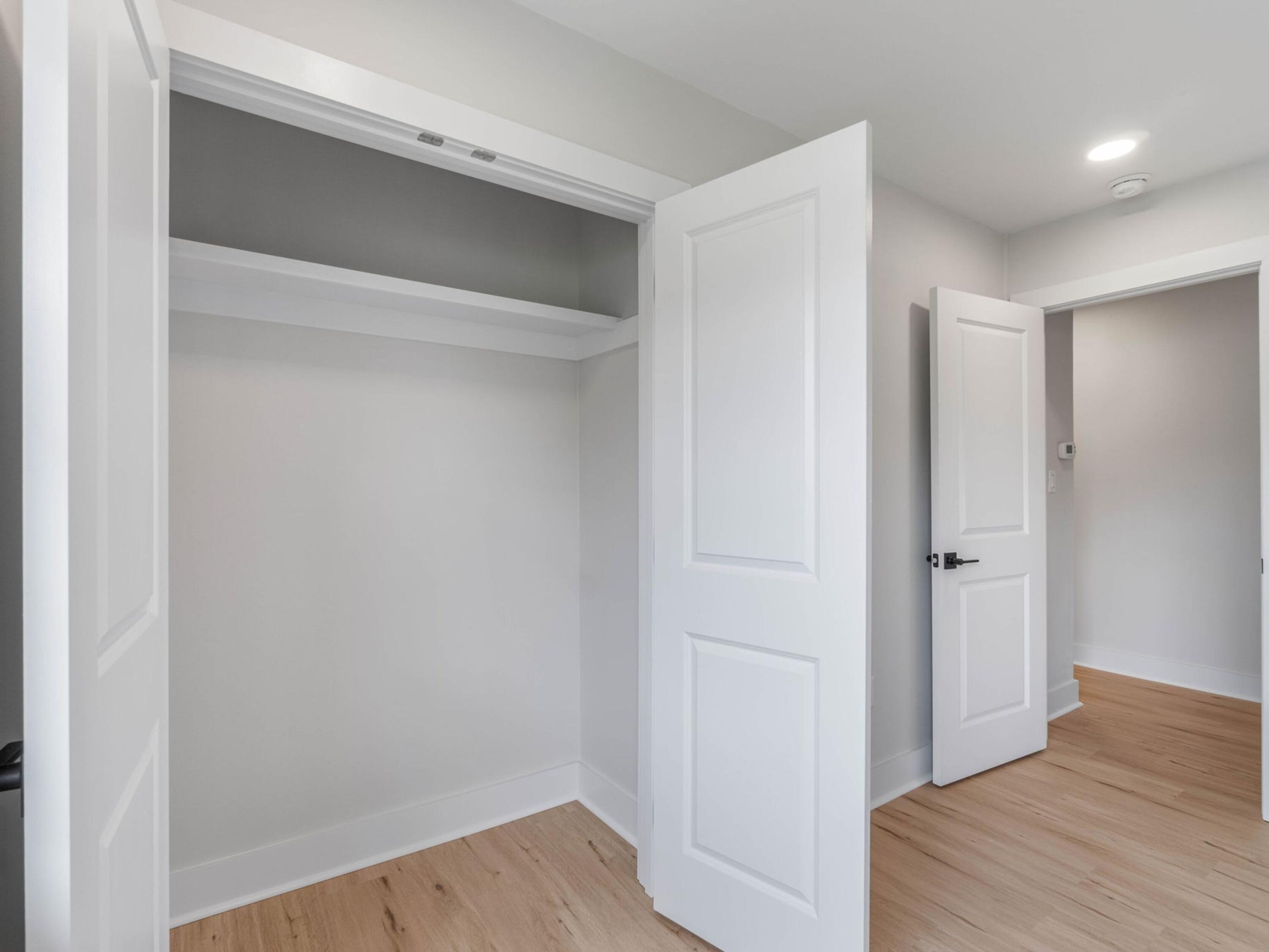 SEA HILLS 1ST - Residential