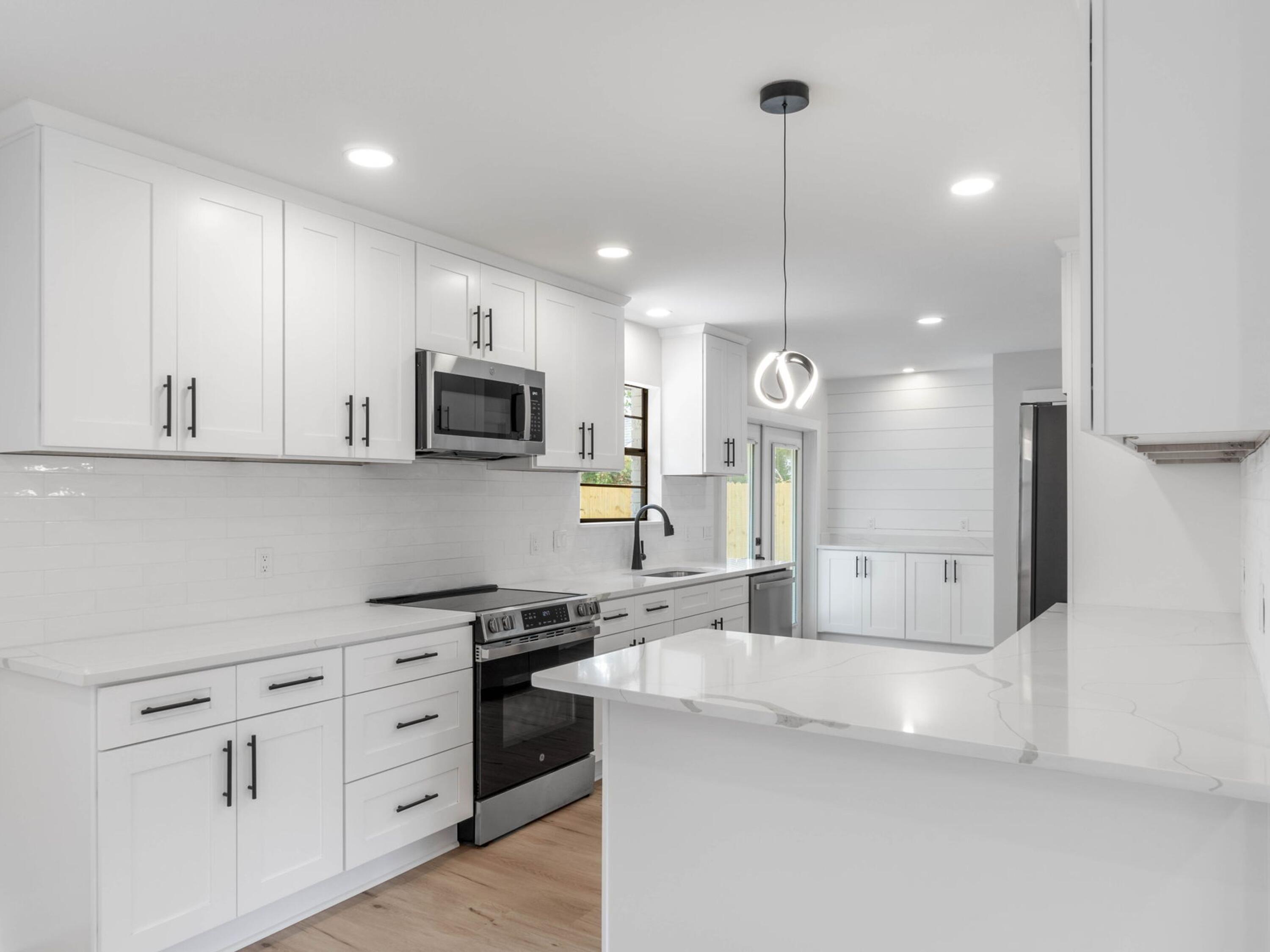 SEA HILLS 1ST - Residential