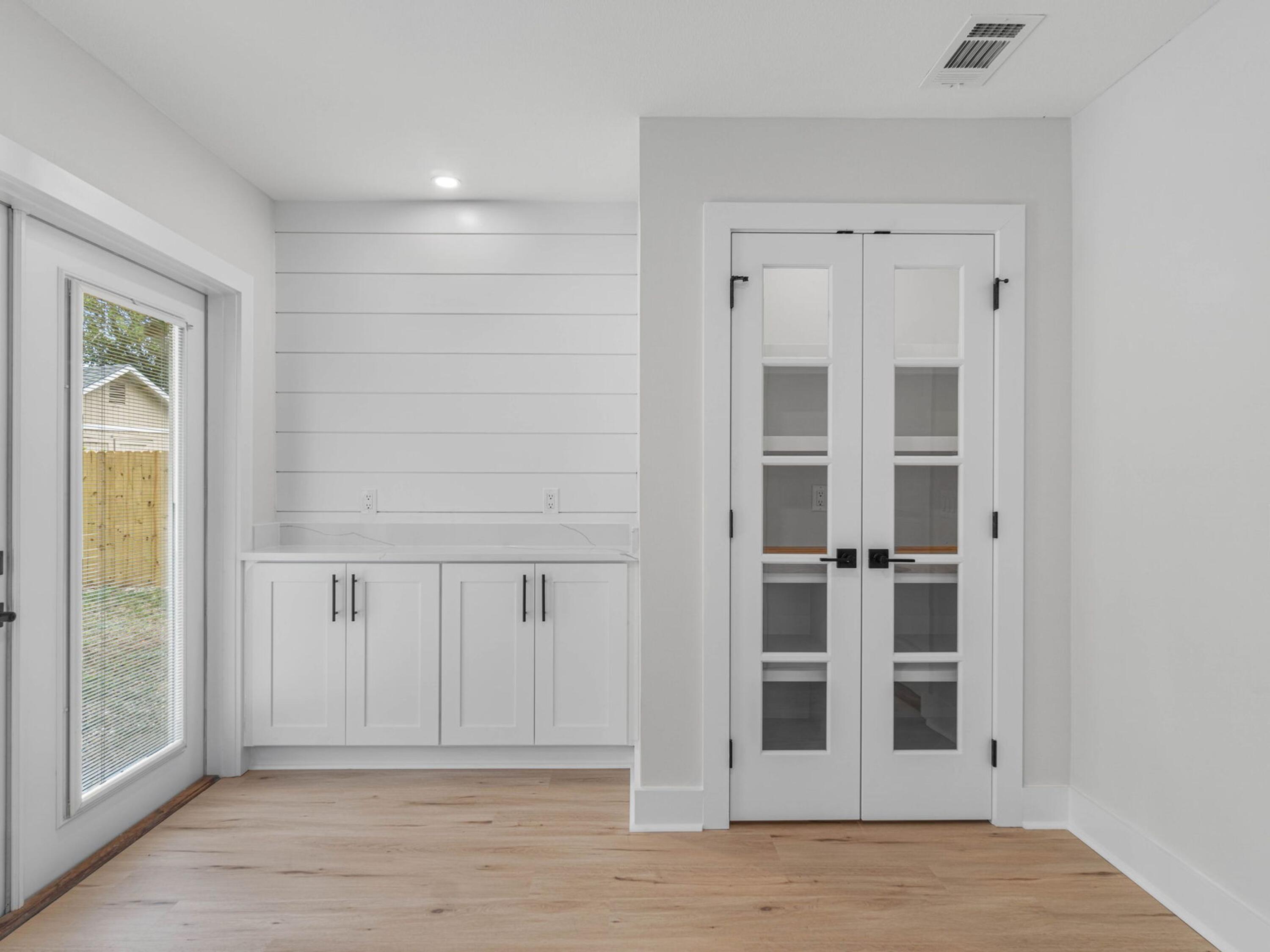 SEA HILLS 1ST - Residential