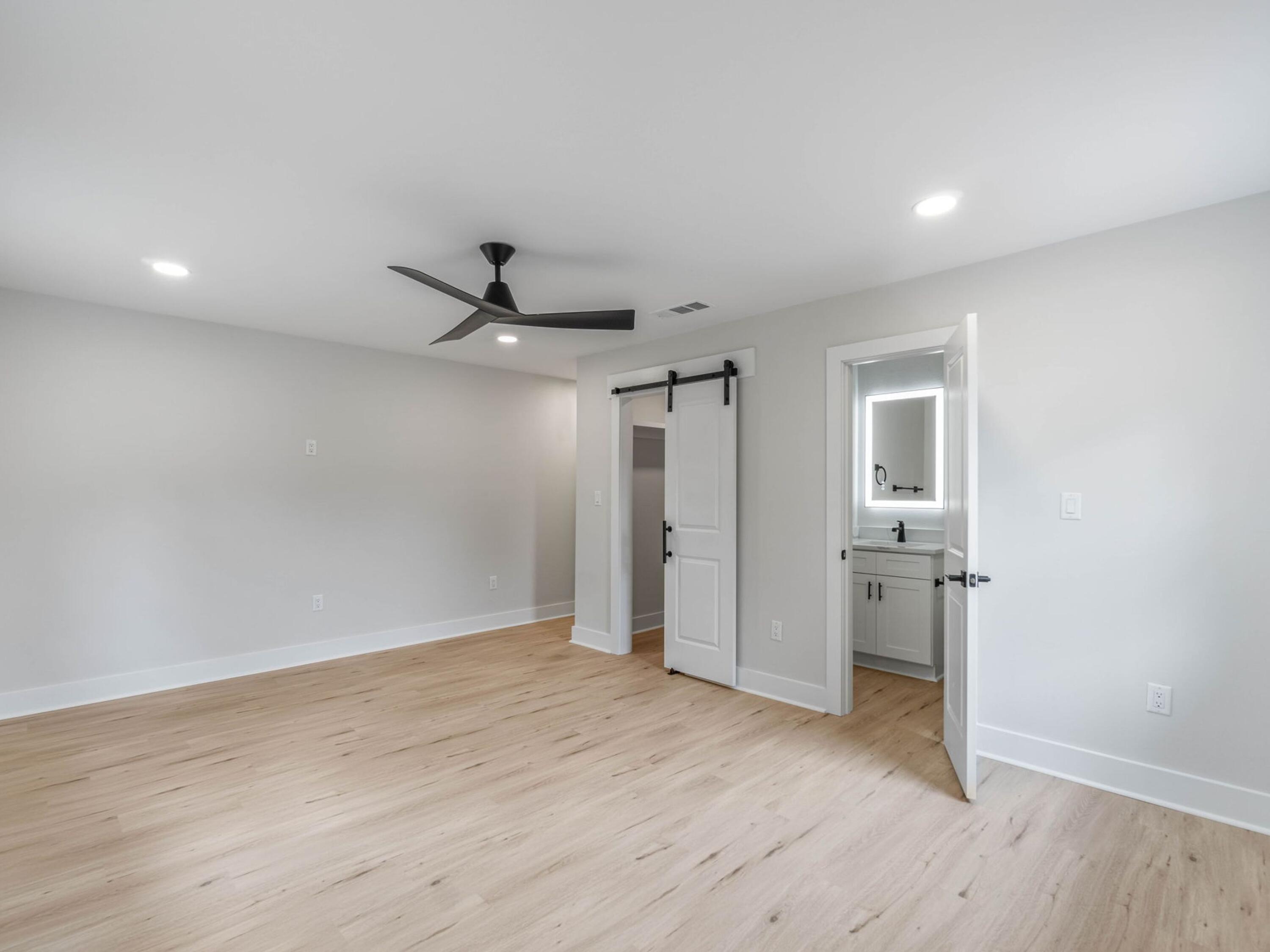 SEA HILLS 1ST - Residential