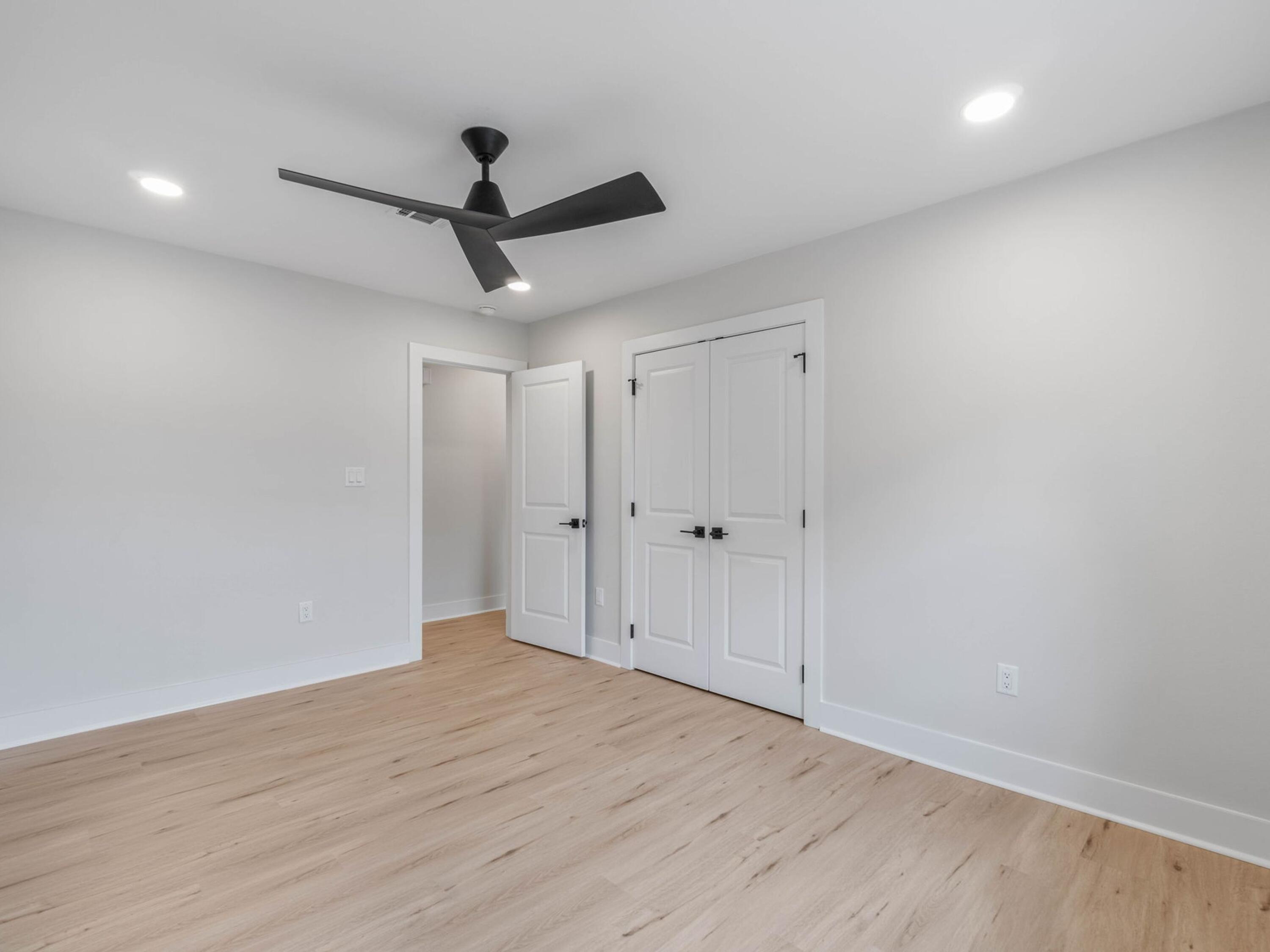 SEA HILLS 1ST - Residential