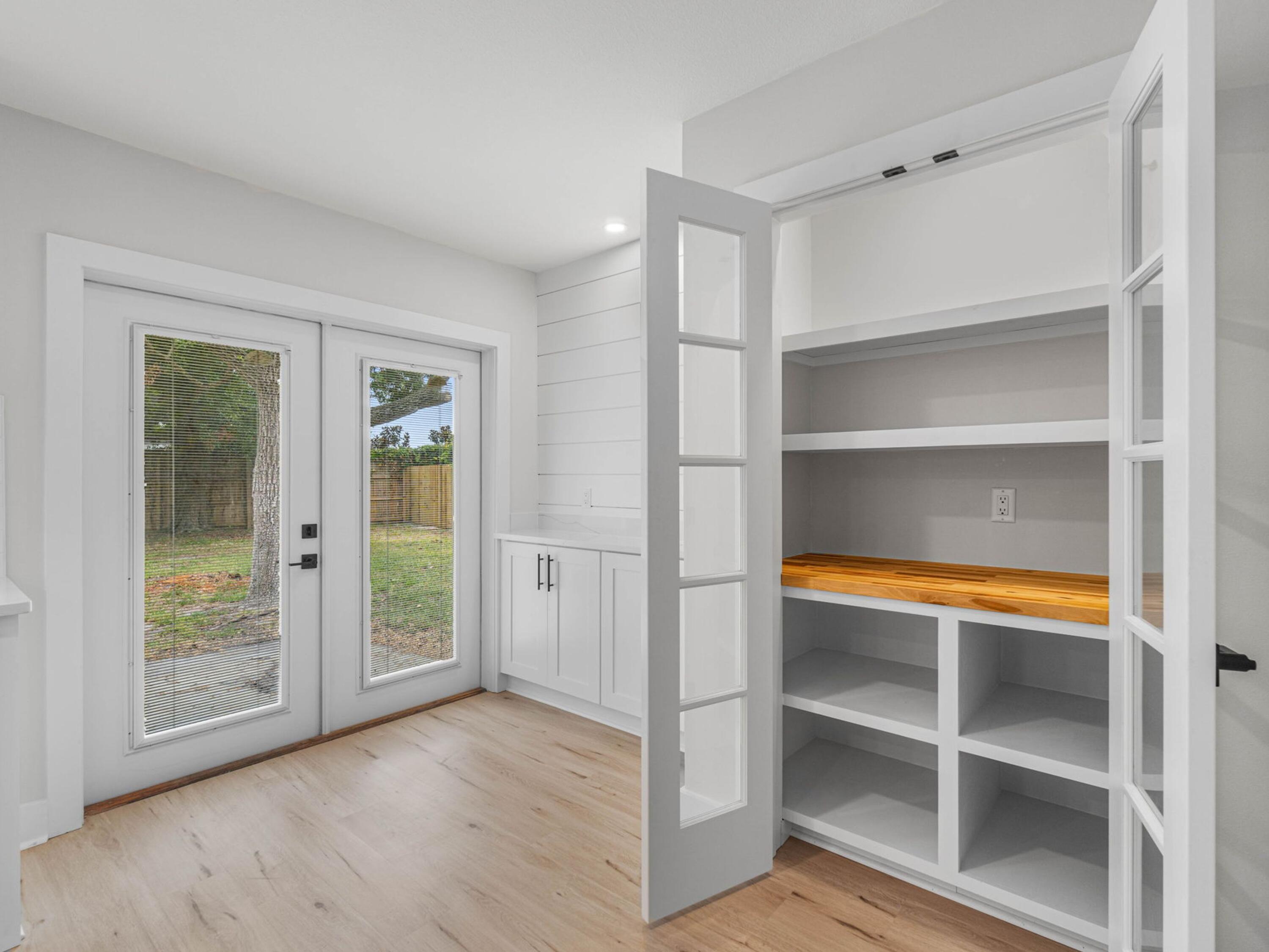 SEA HILLS 1ST - Residential