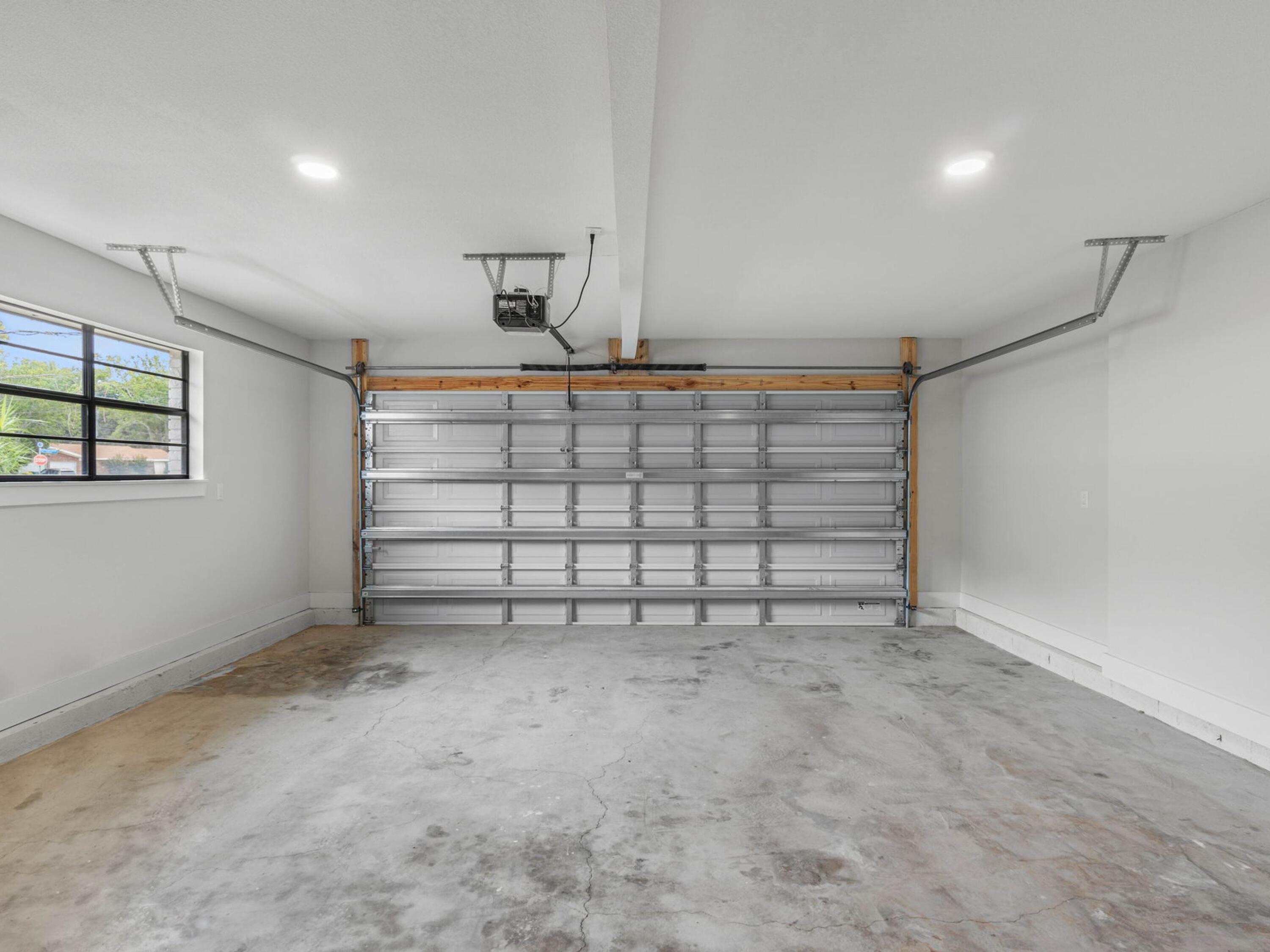 SEA HILLS 1ST - Residential