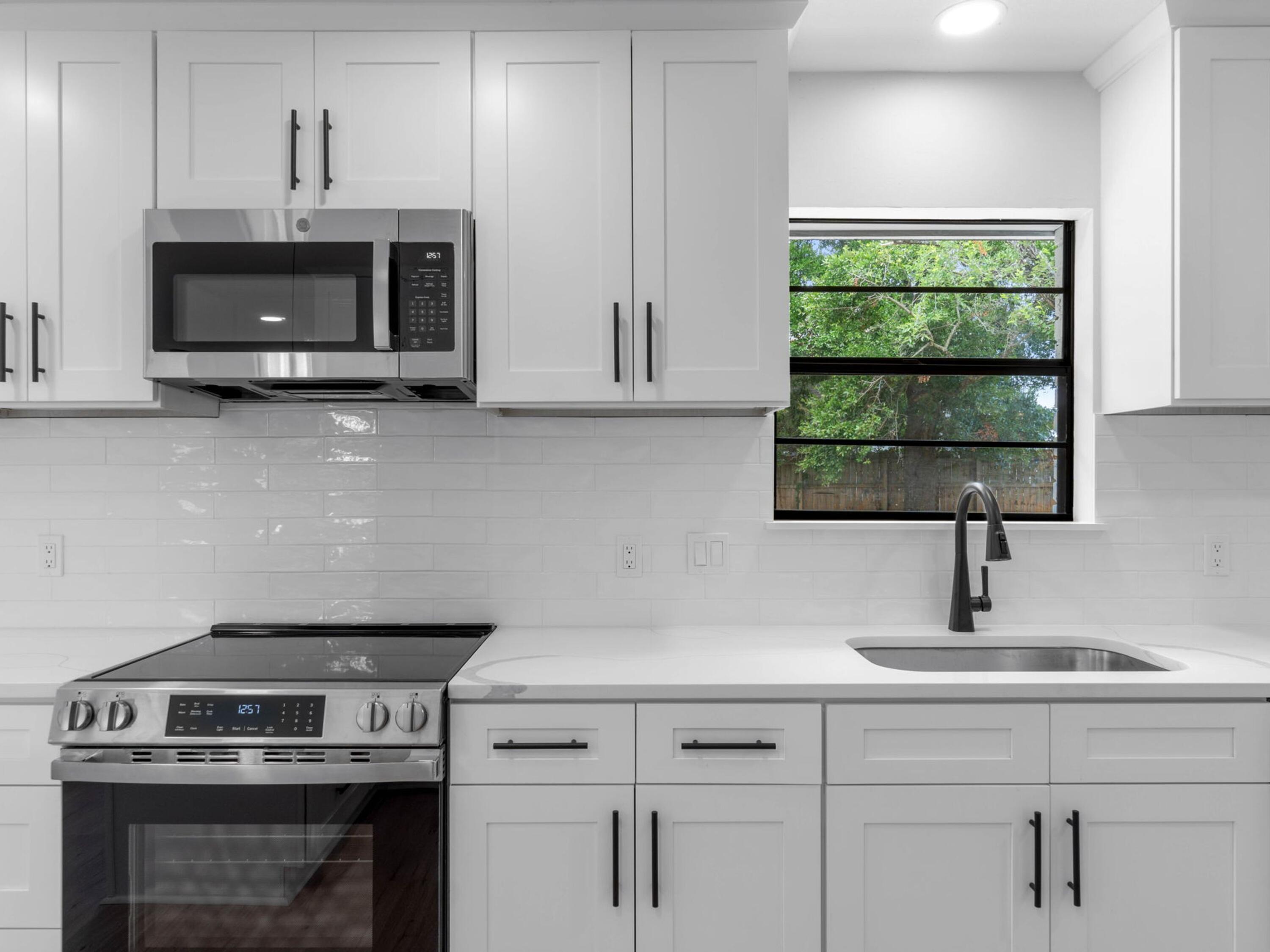 SEA HILLS 1ST - Residential