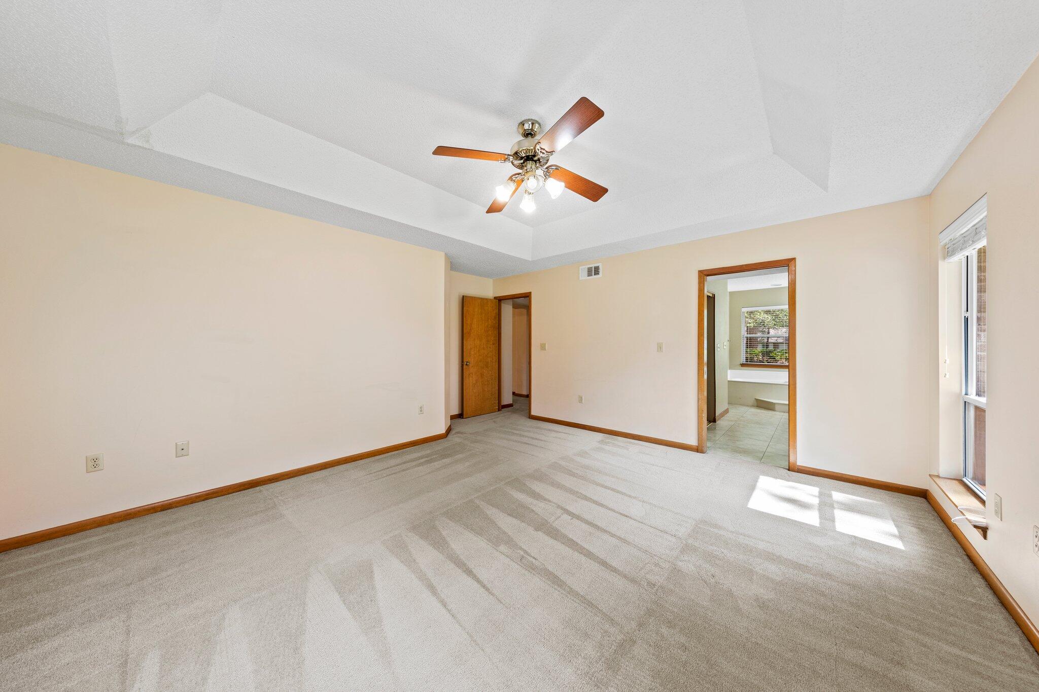 ROCKY BAYOU COUNTRY CLUB ESTATES 8 - Residential Lease