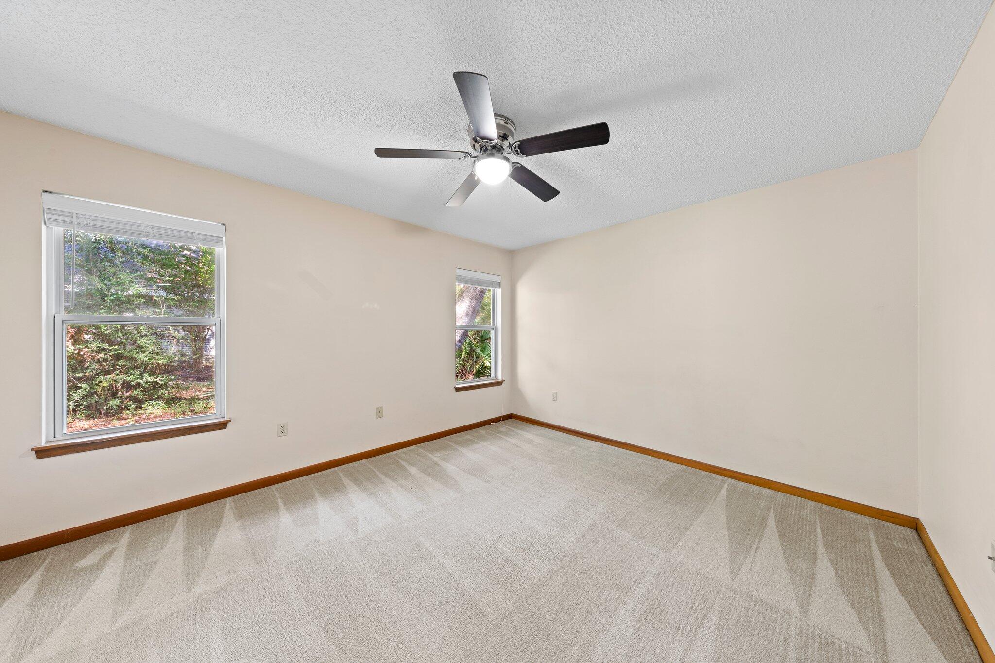 ROCKY BAYOU COUNTRY CLUB ESTATES 8 - Residential Lease