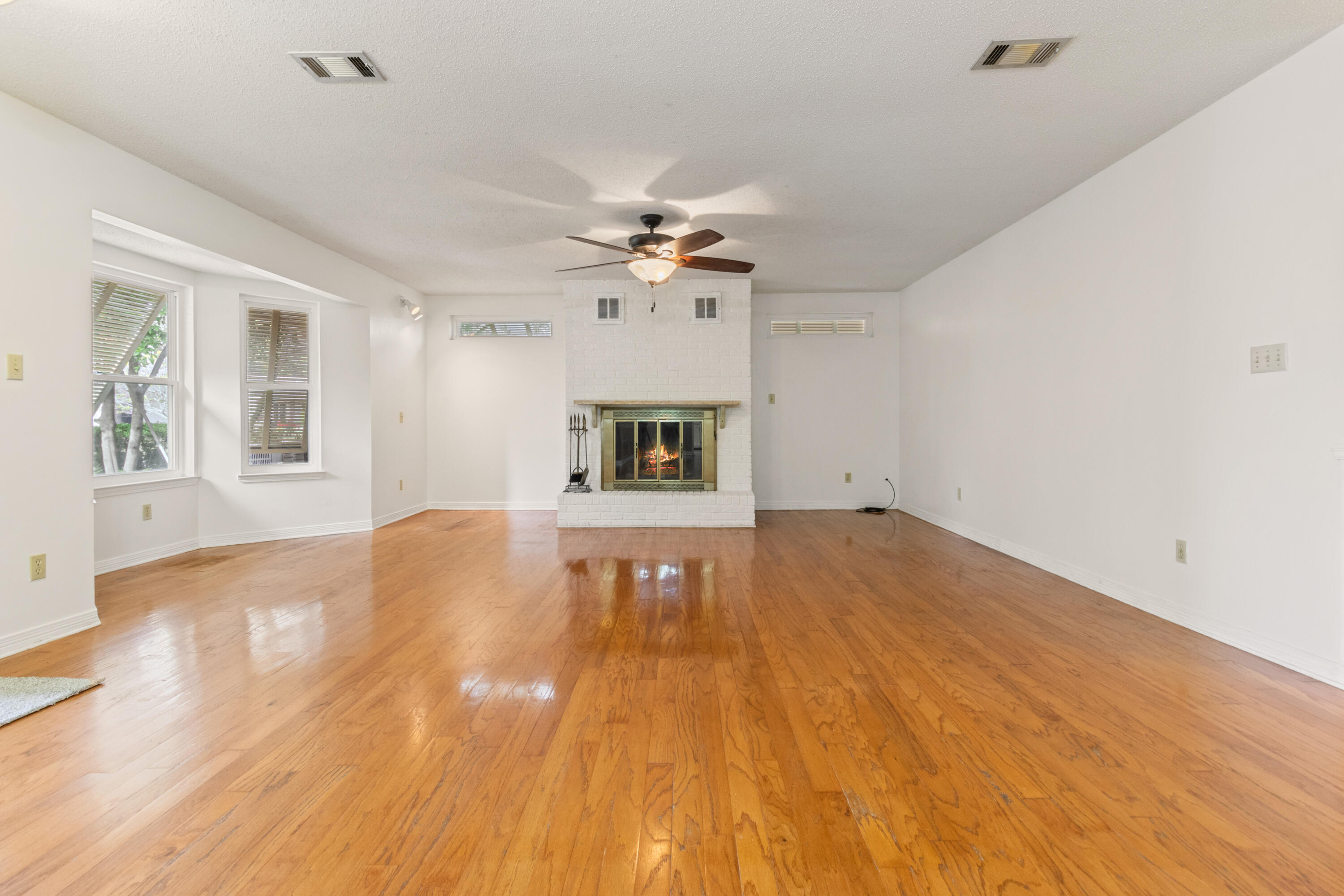 DONLABROOK GARDYNS - Residential