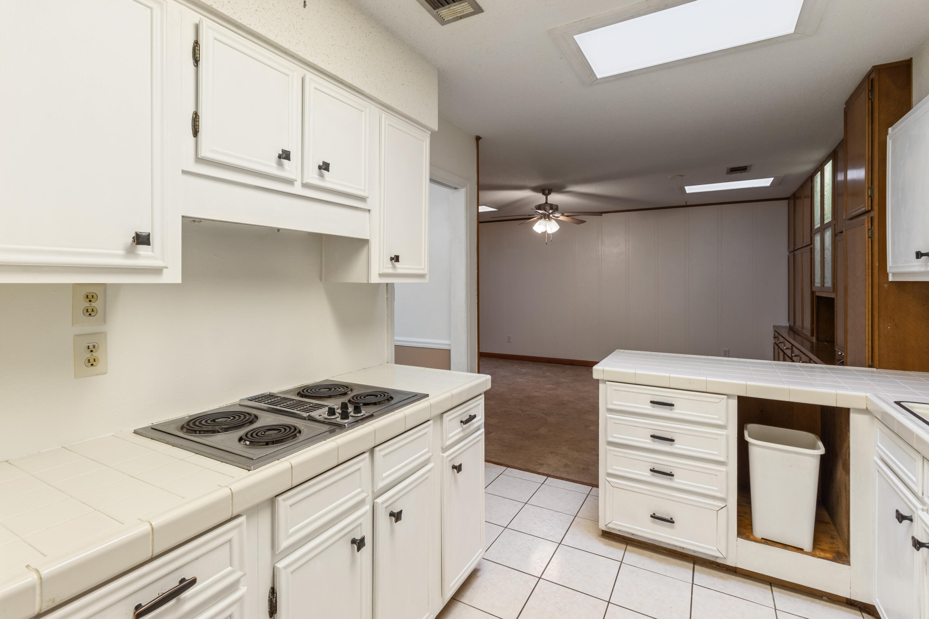 DONLABROOK GARDYNS - Residential