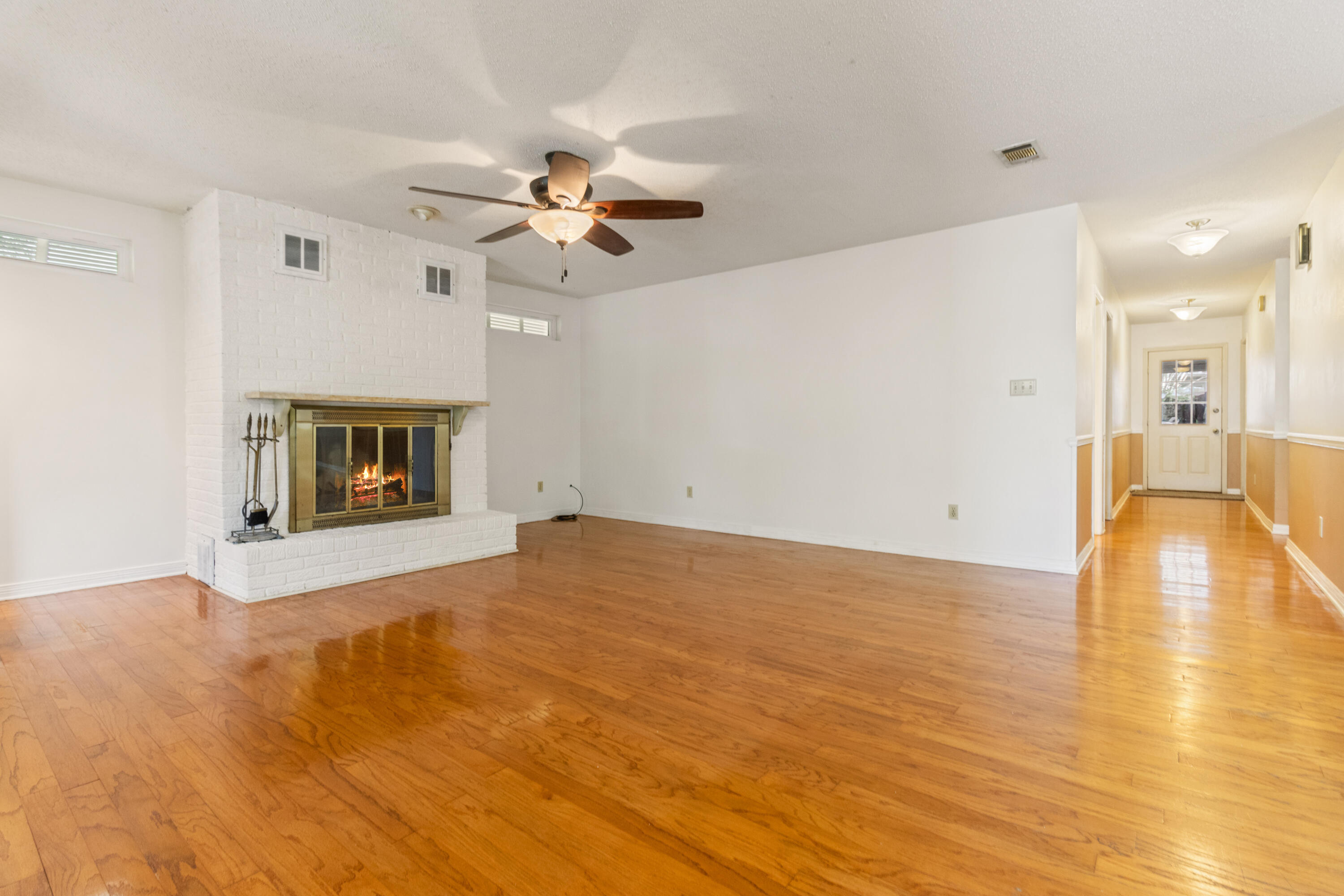 DONLABROOK GARDYNS - Residential