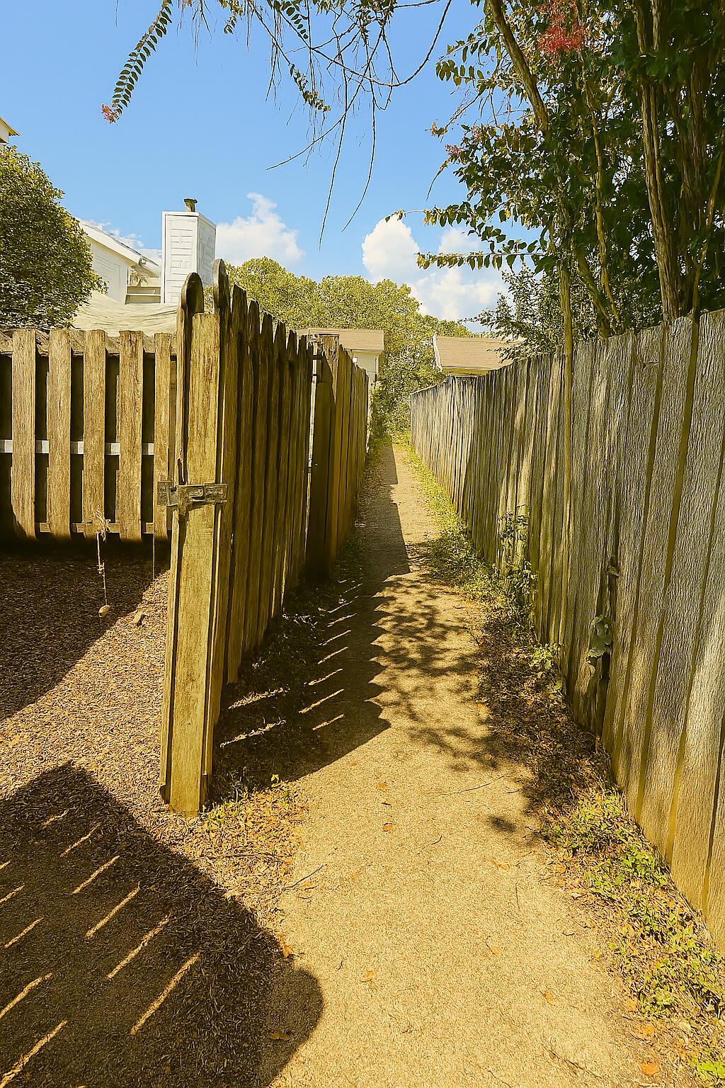 DONLABROOK GARDYNS - Residential