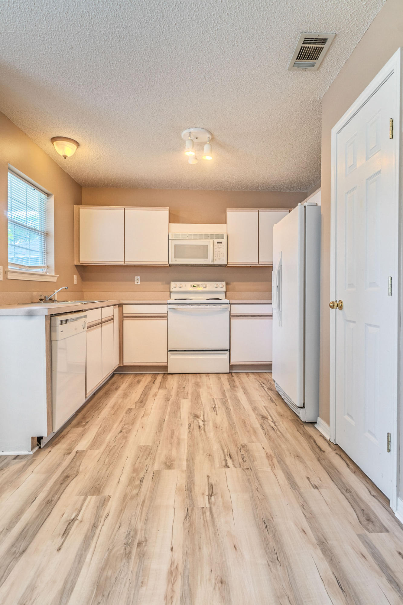 OAKDALE MINI FARMS - Residential