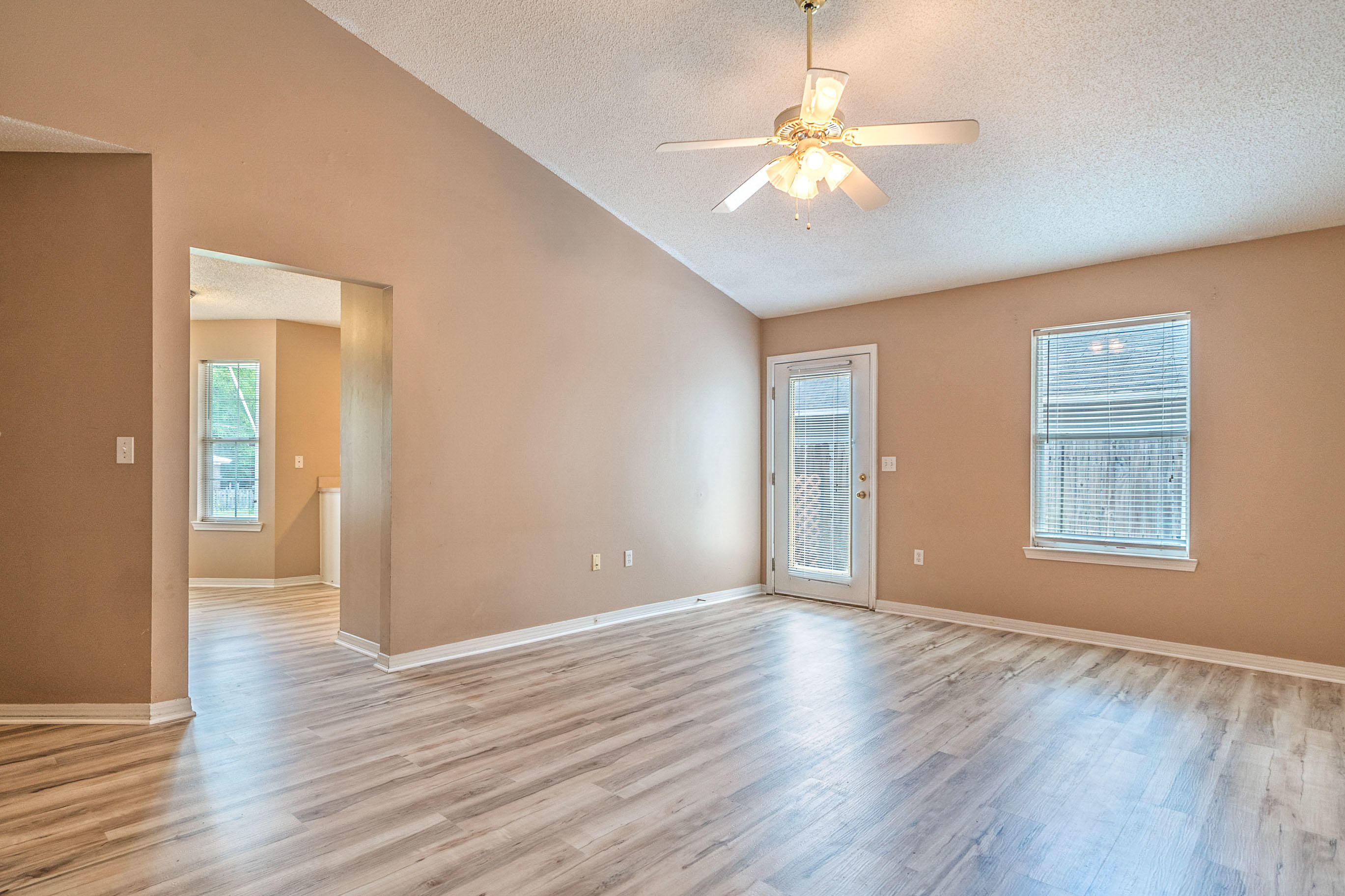 OAKDALE MINI FARMS - Residential