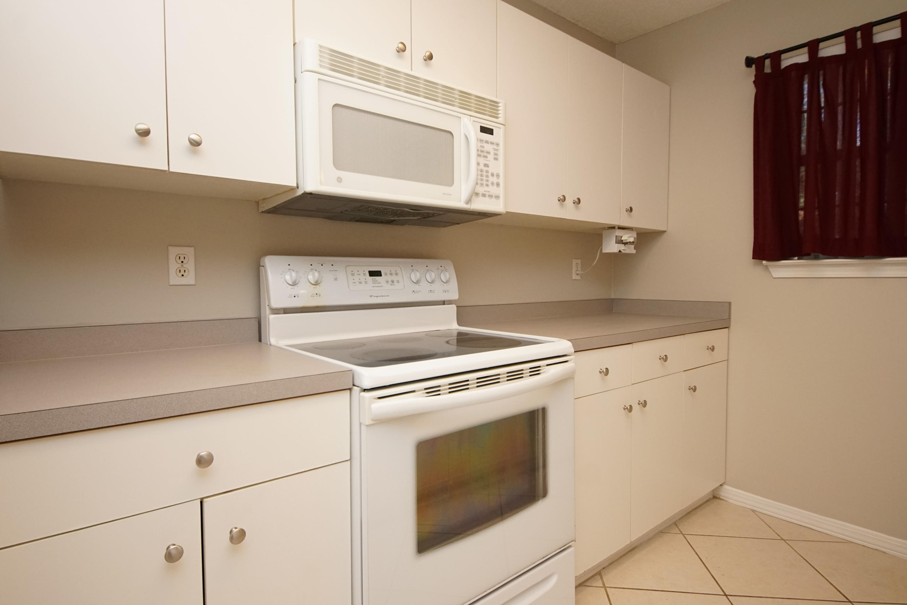 BELL-BROOK ESTATES 1ST ADDN - Residential