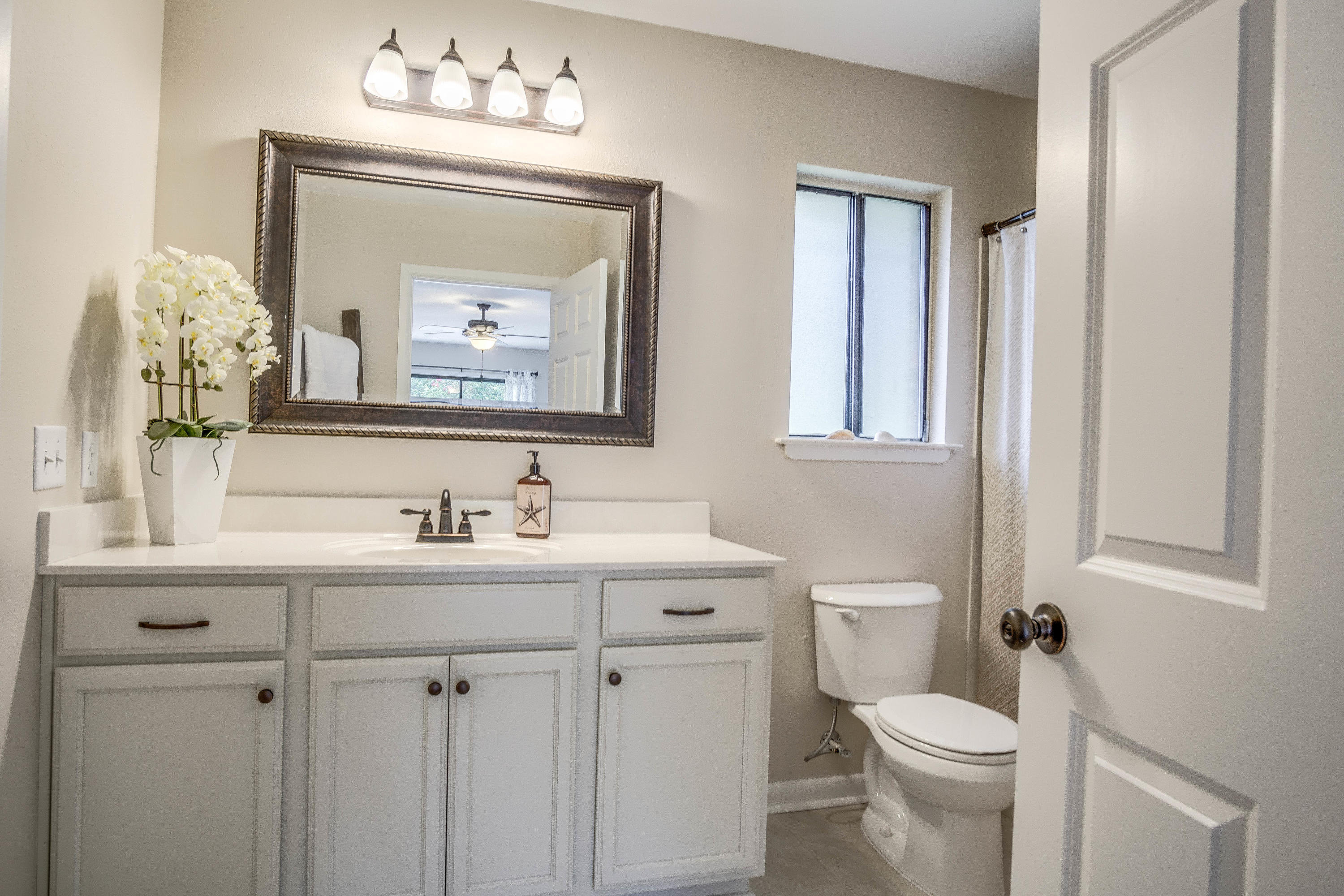 LAKE LORRAINE ESTATES - Residential