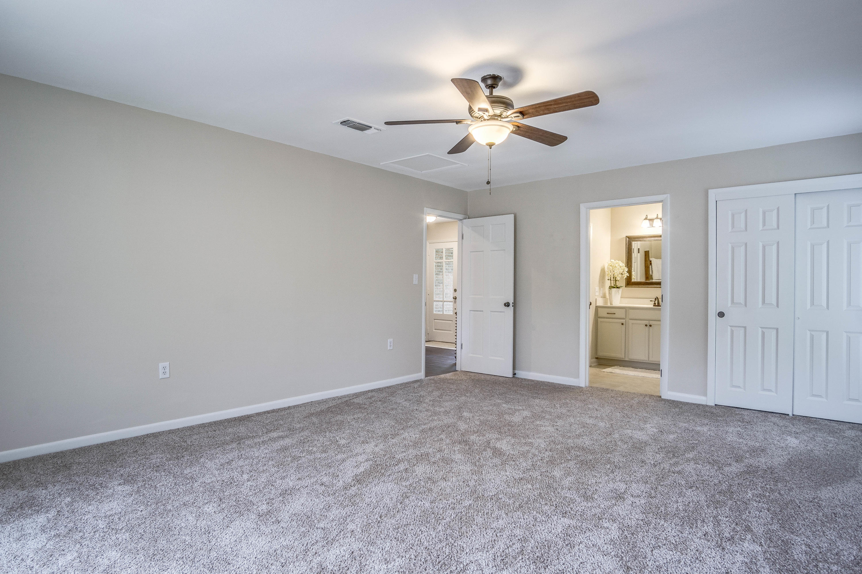 LAKE LORRAINE ESTATES - Residential