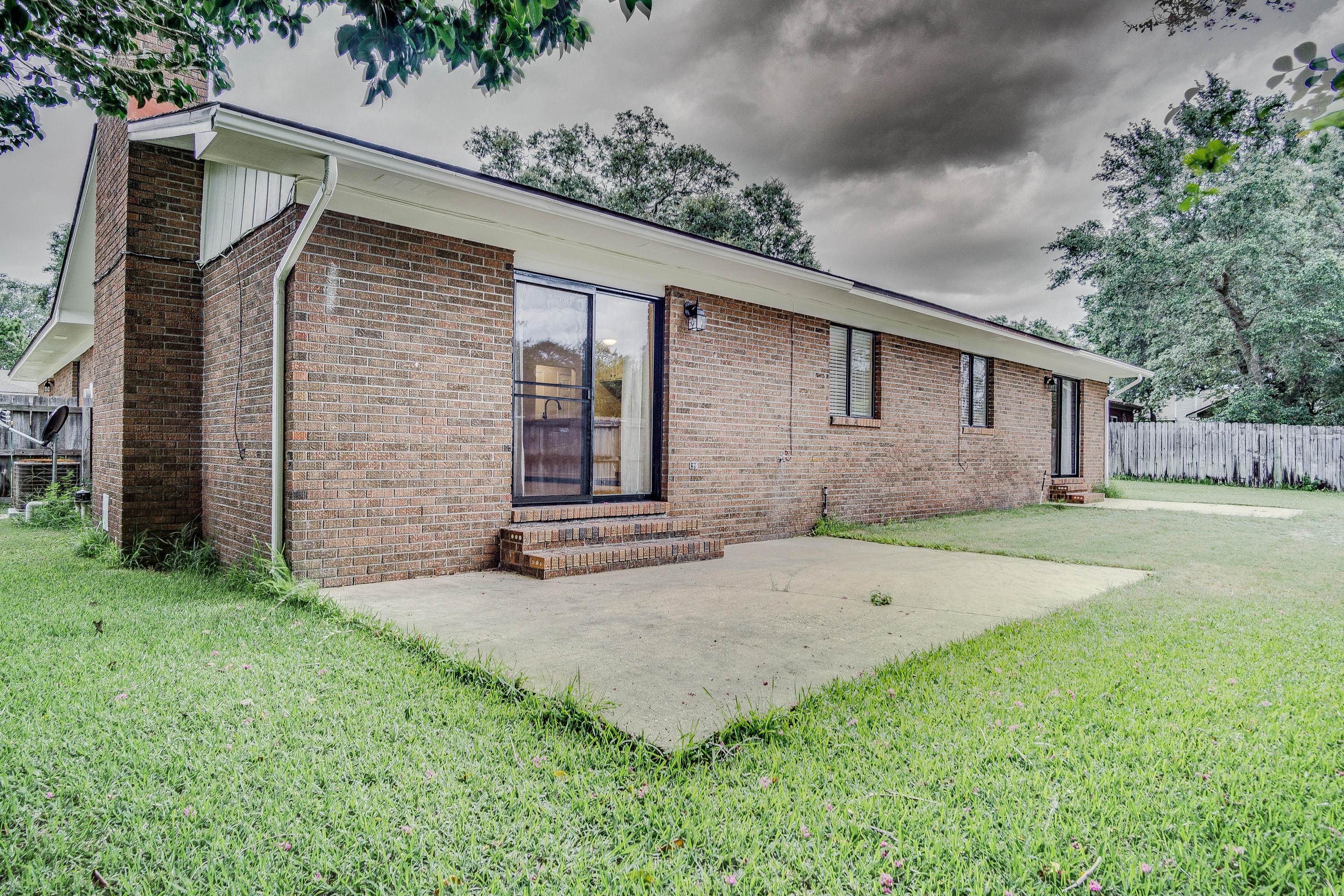 LAKE LORRAINE ESTATES - Residential