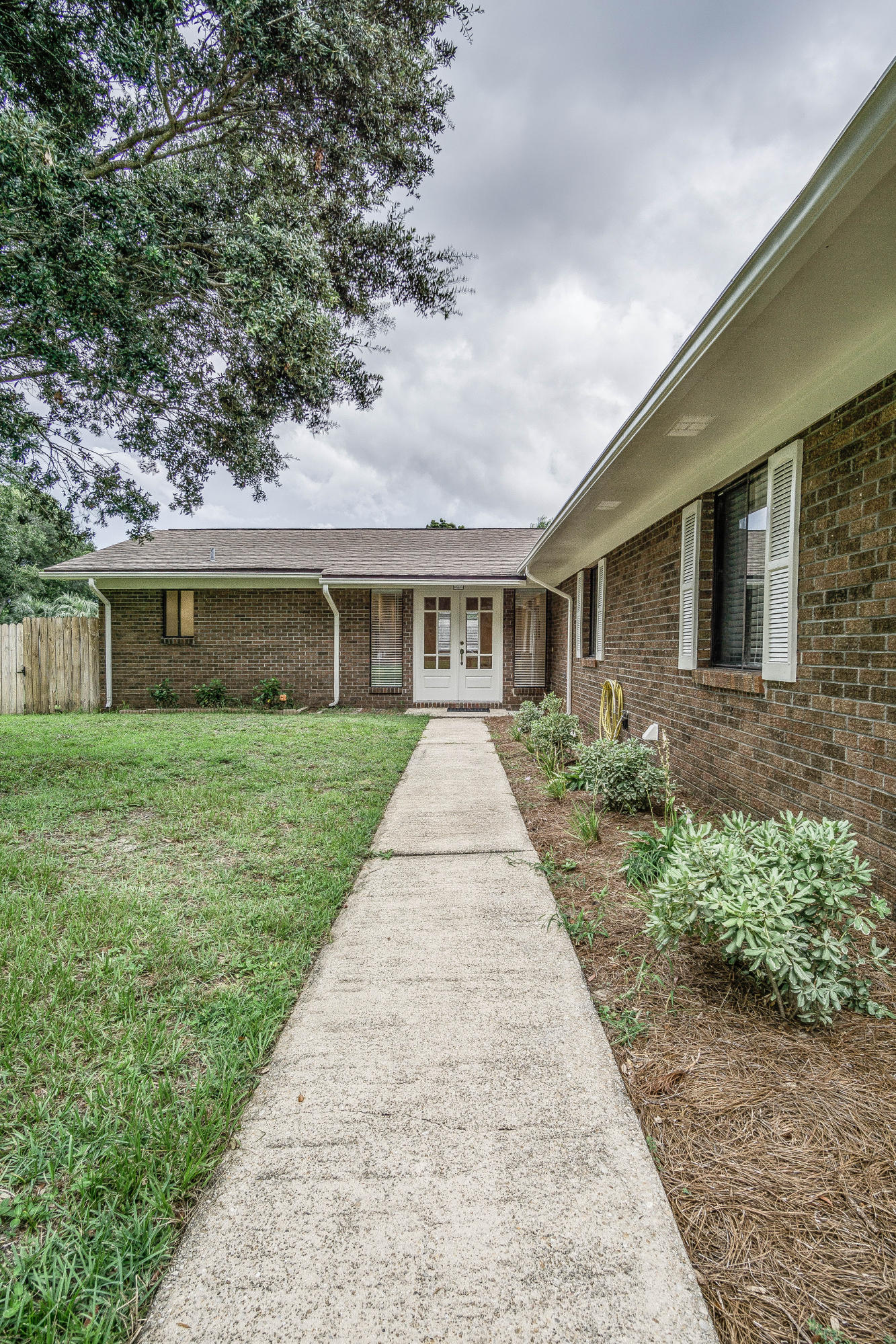 LAKE LORRAINE ESTATES - Residential